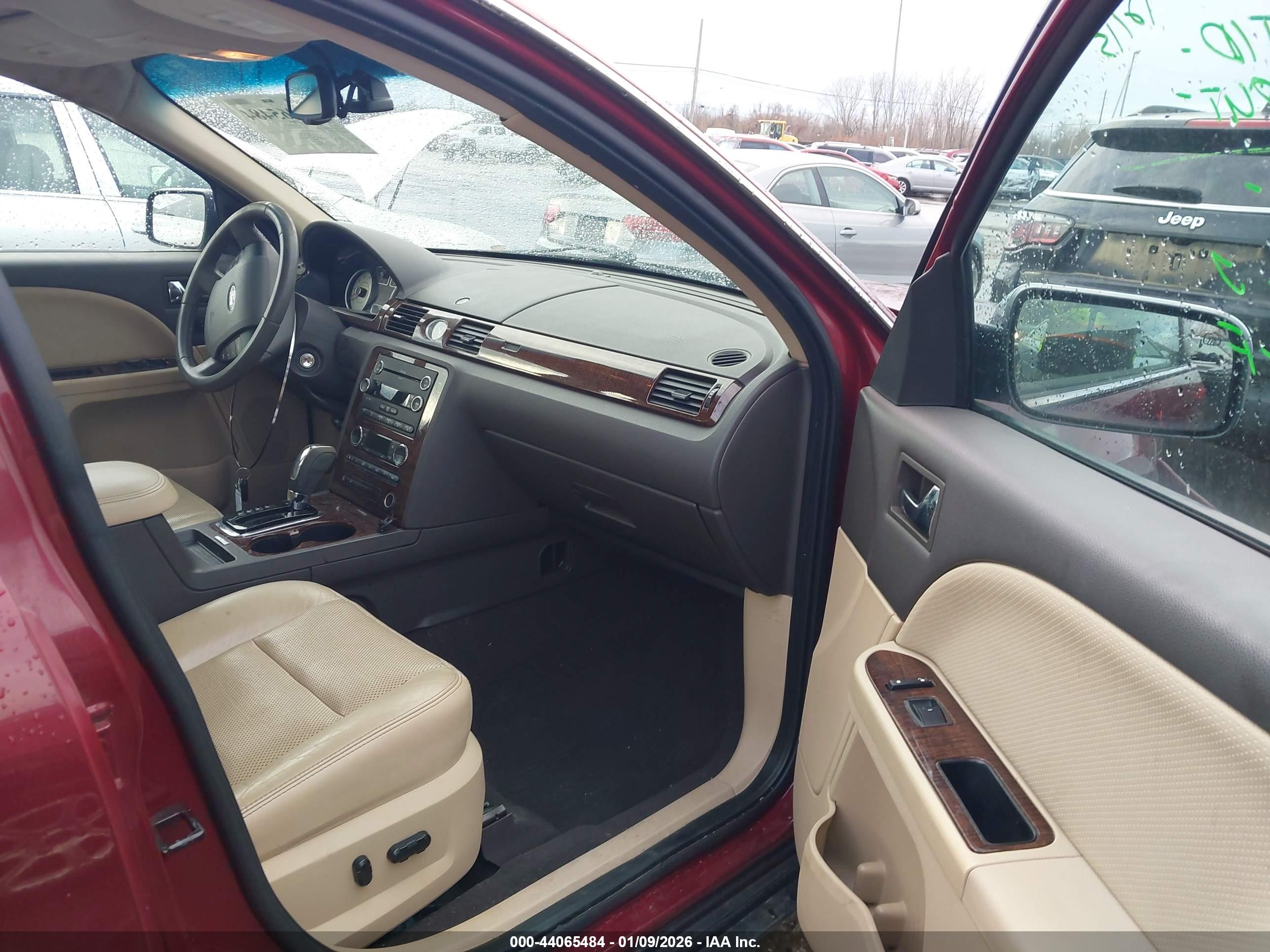 FORD TAURUS image 5