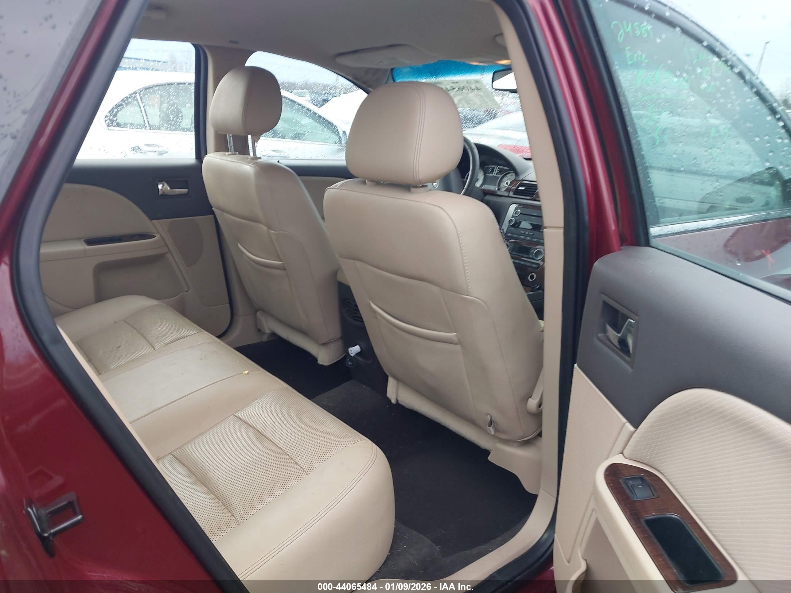 FORD TAURUS image 8