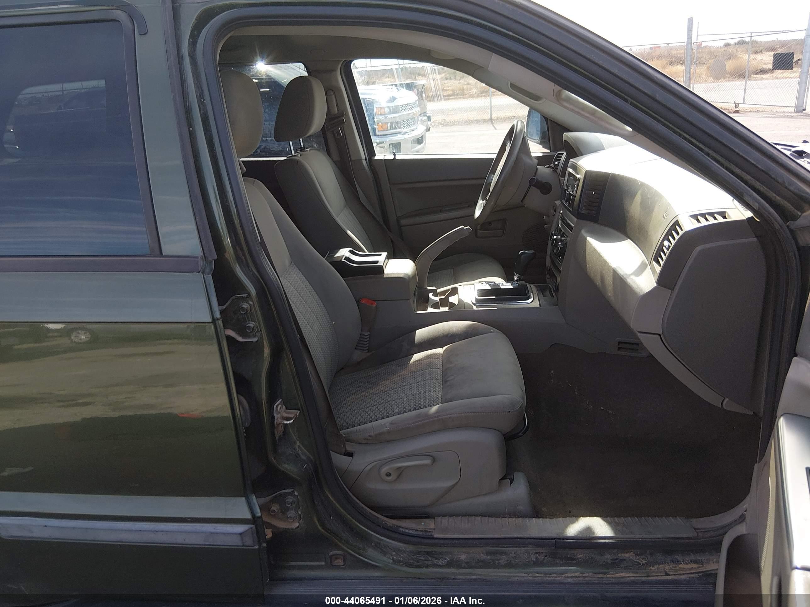 JEEP GRAND image 5
