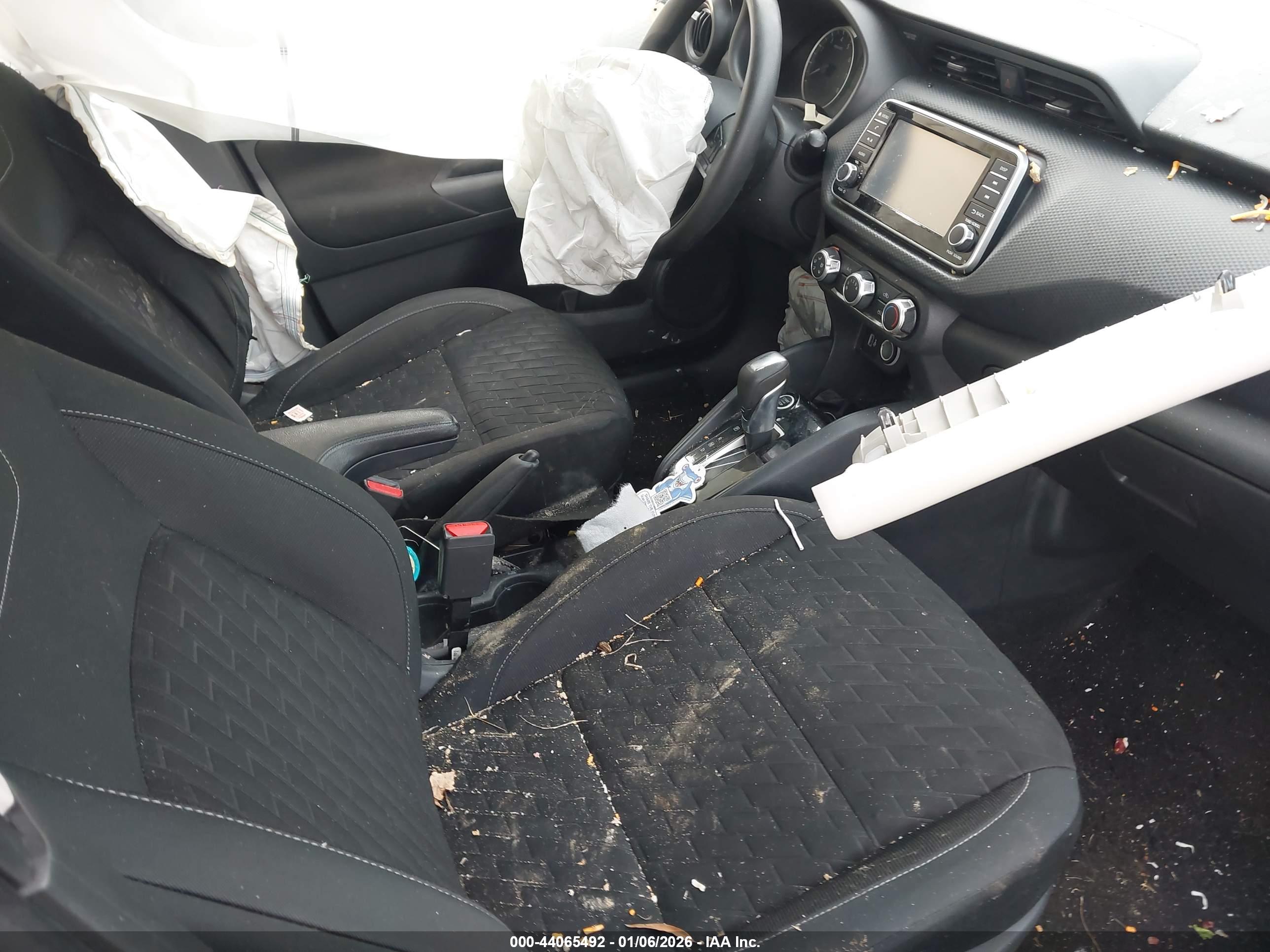 NISSAN KICKS image 5