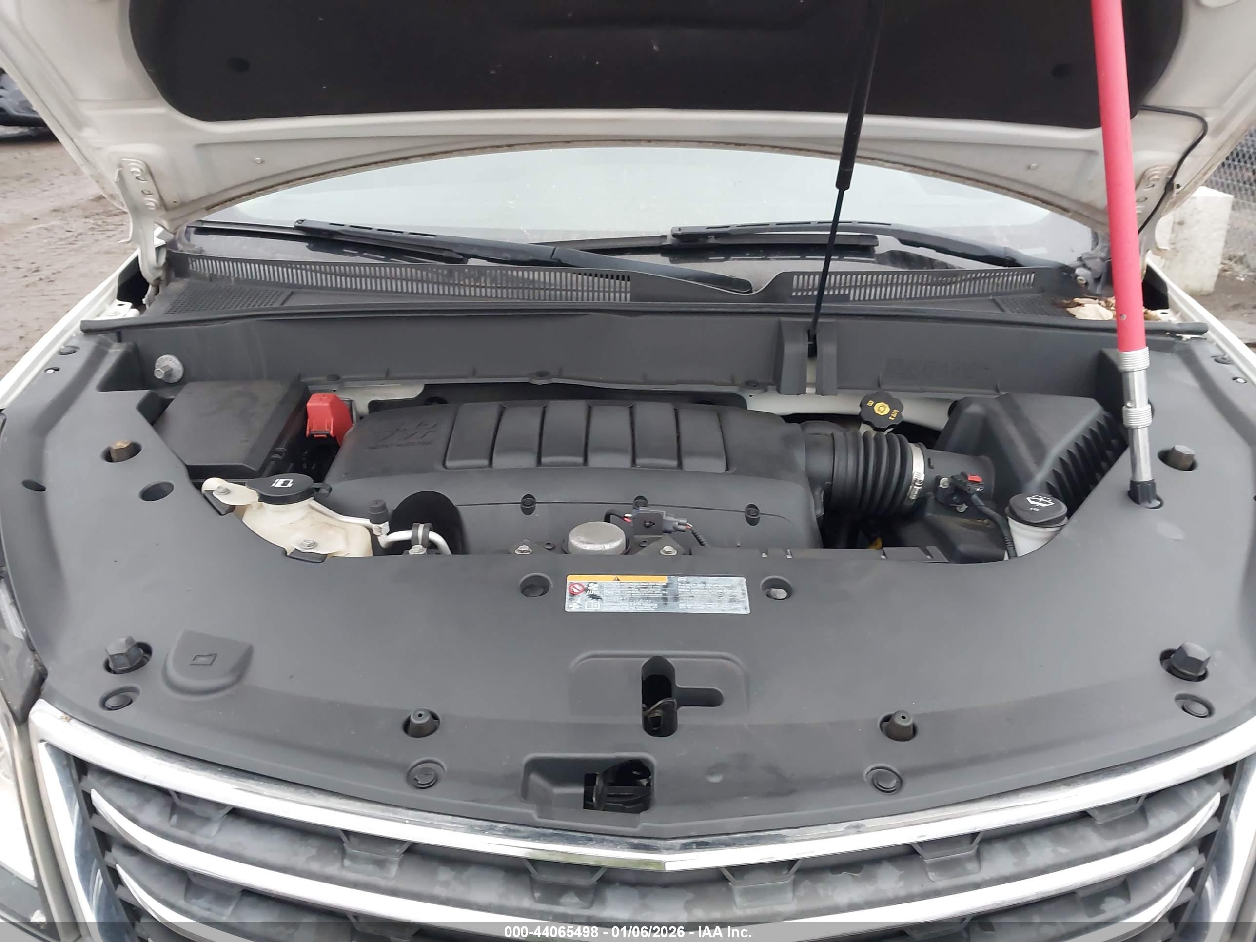 CHEVROLET TRAVERSE image 10