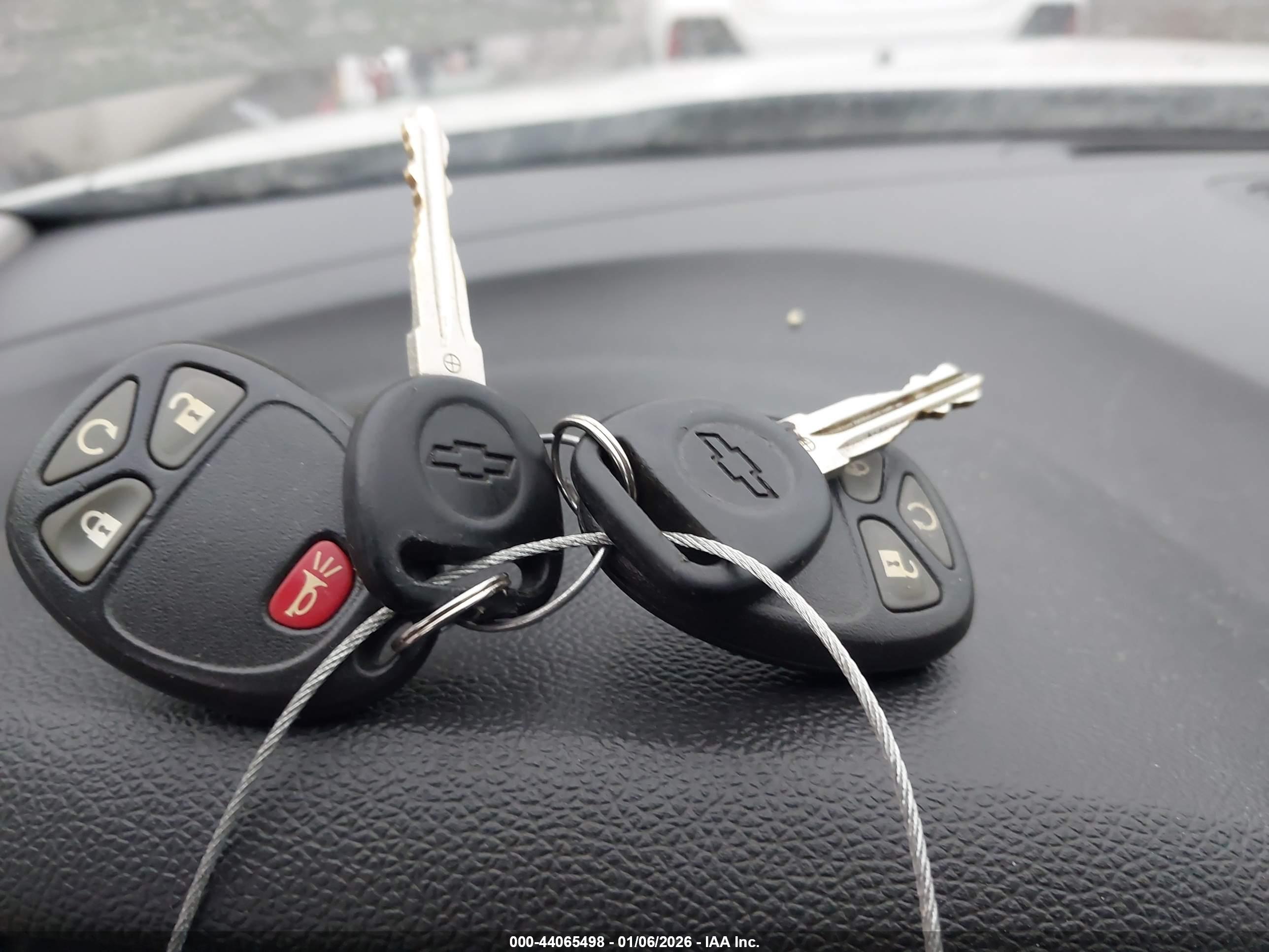 CHEVROLET TRAVERSE image 11