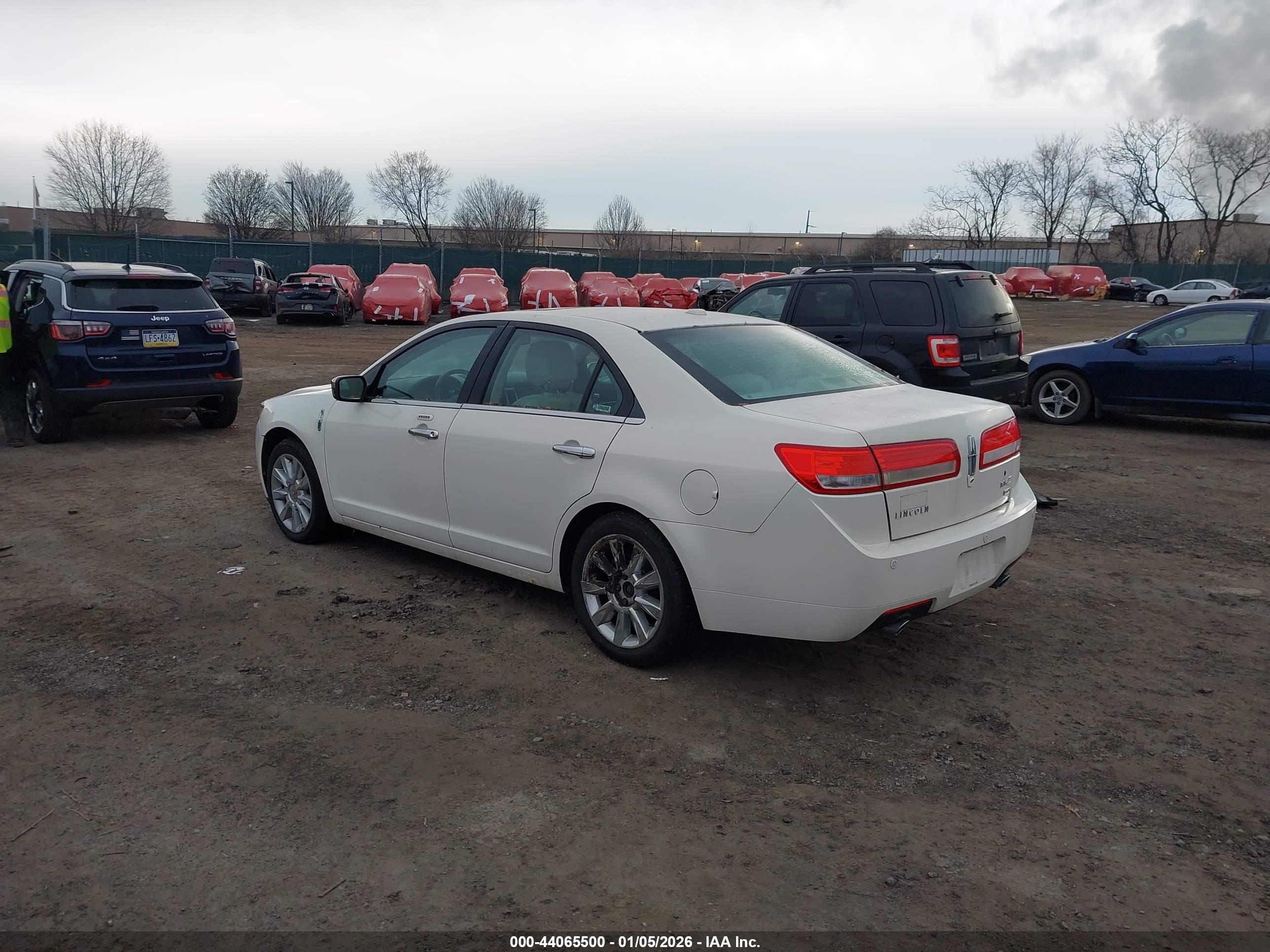 LINCOLN MKZ image 3