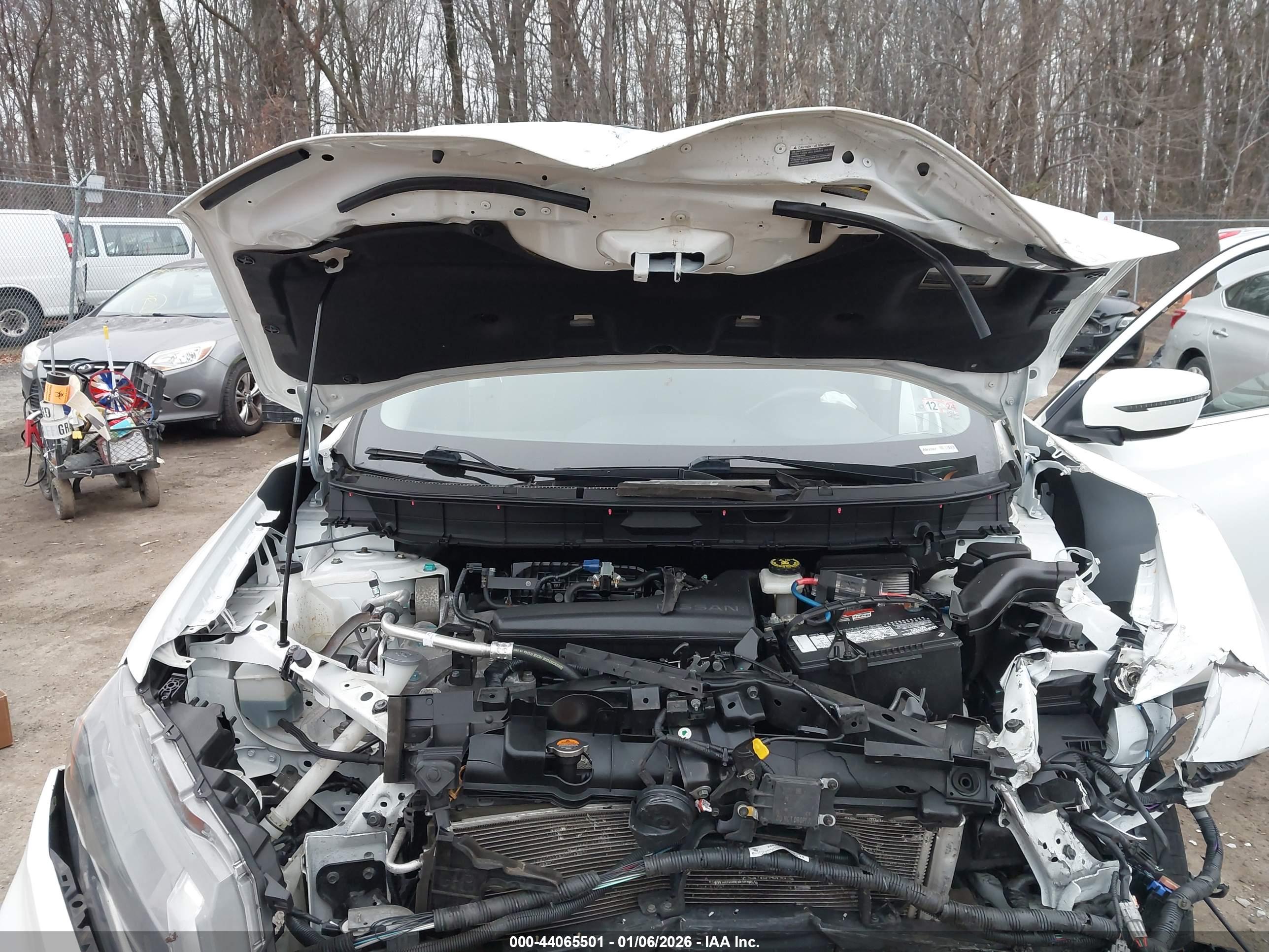 NISSAN ROGUE image 10
