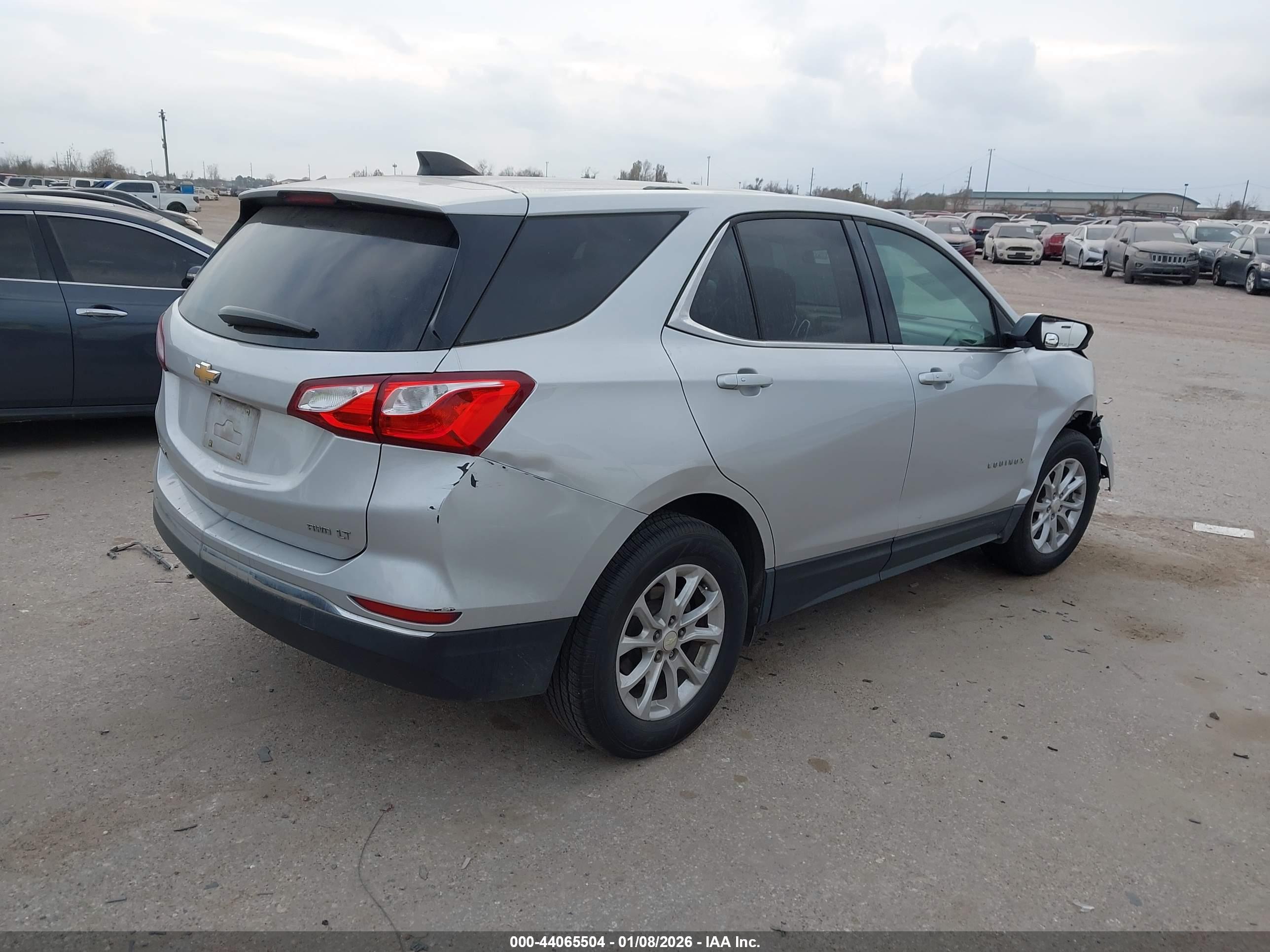CHEVROLET EQUINOX image 4