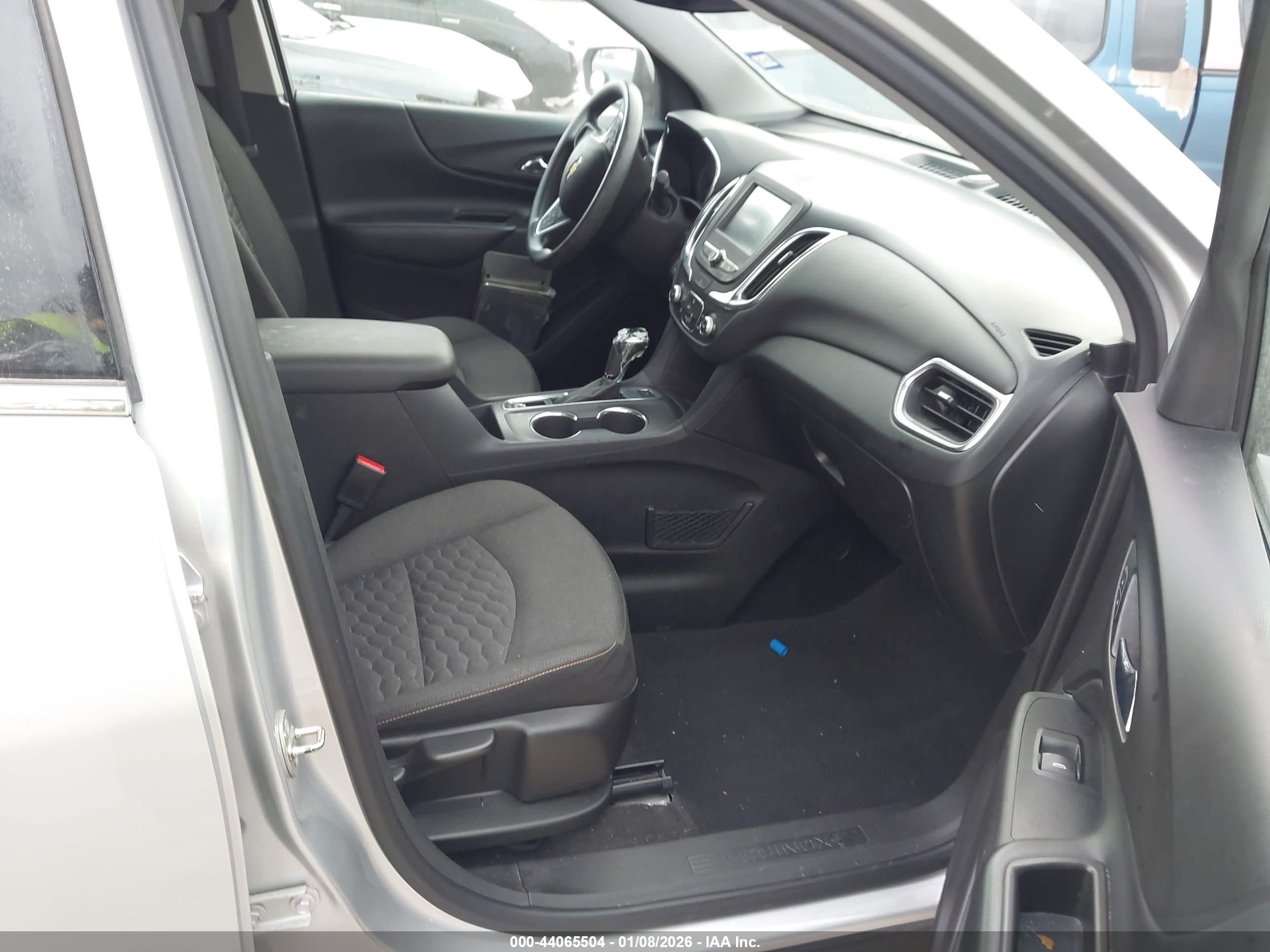 CHEVROLET EQUINOX image 5