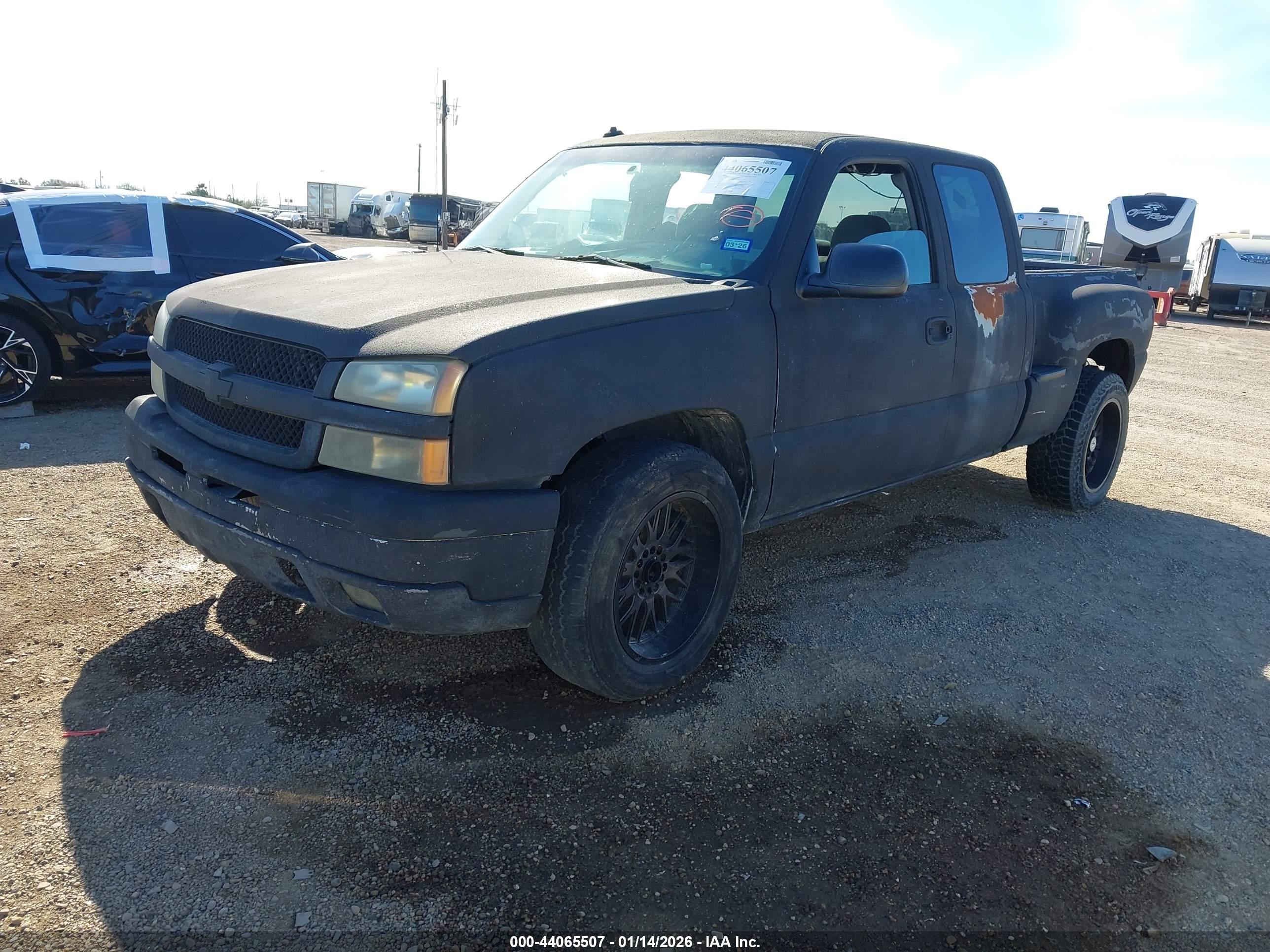 CHEVROLET SILVERADO image 2