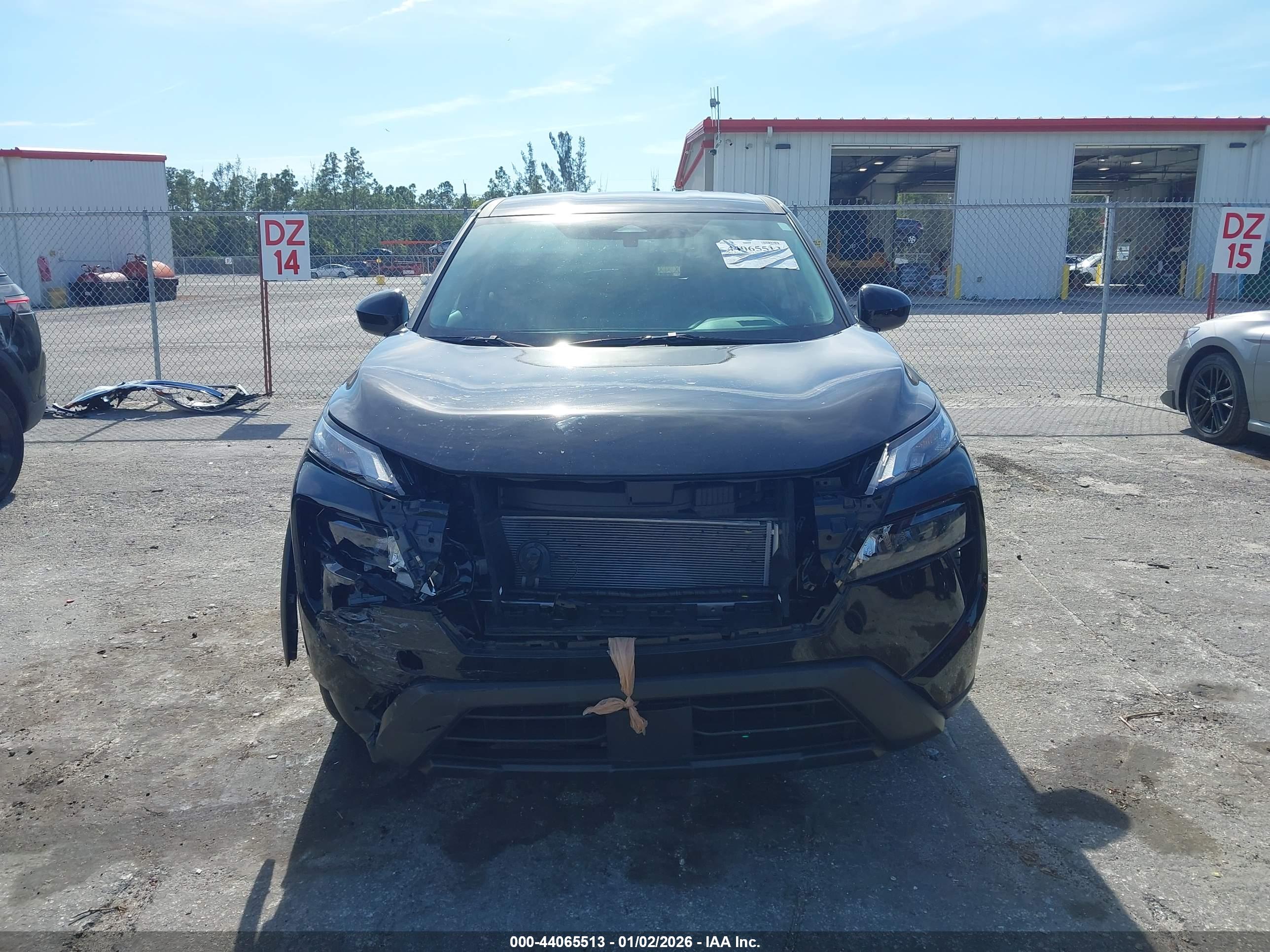 NISSAN ROGUE image 6