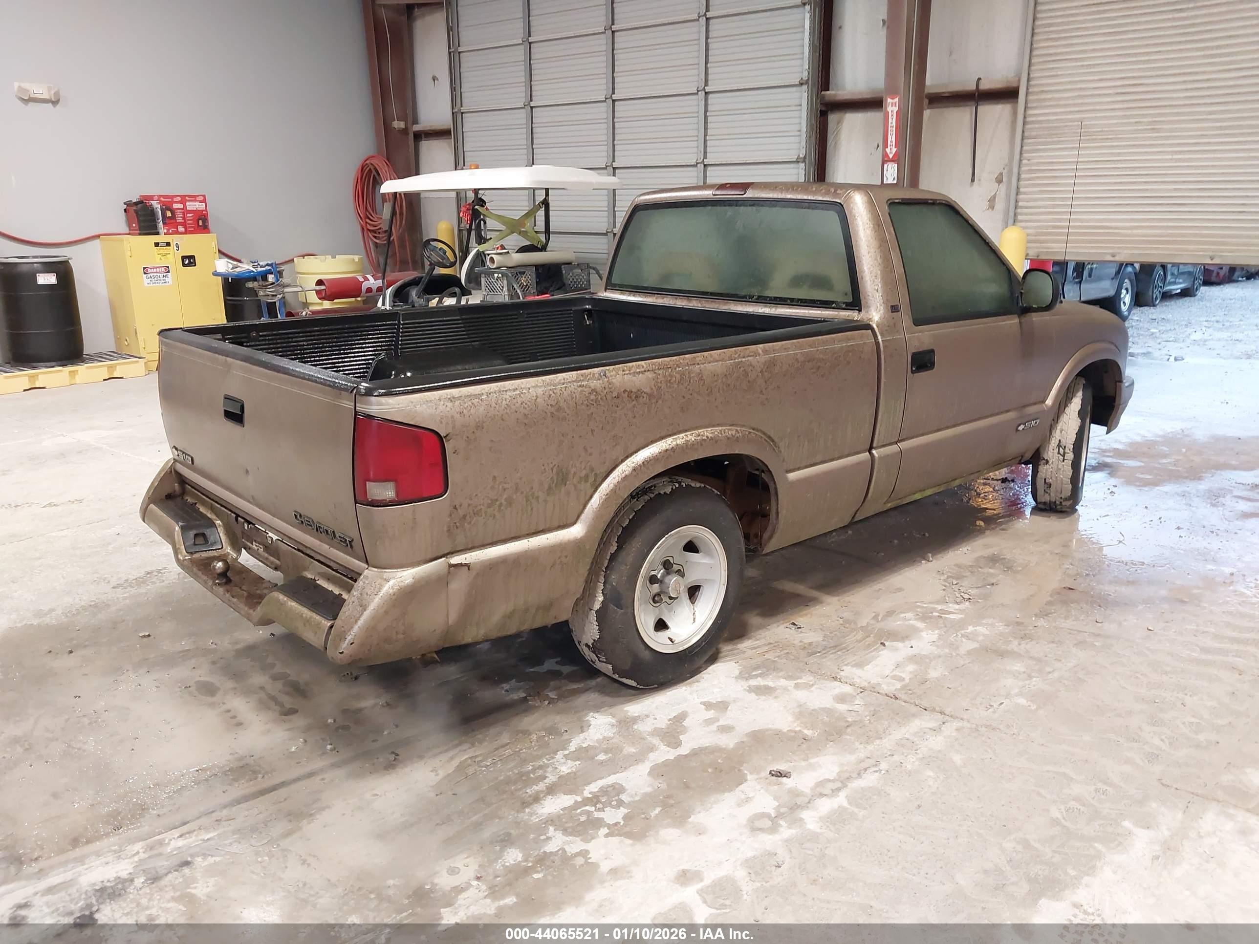 CHEVROLET S-10 image 4