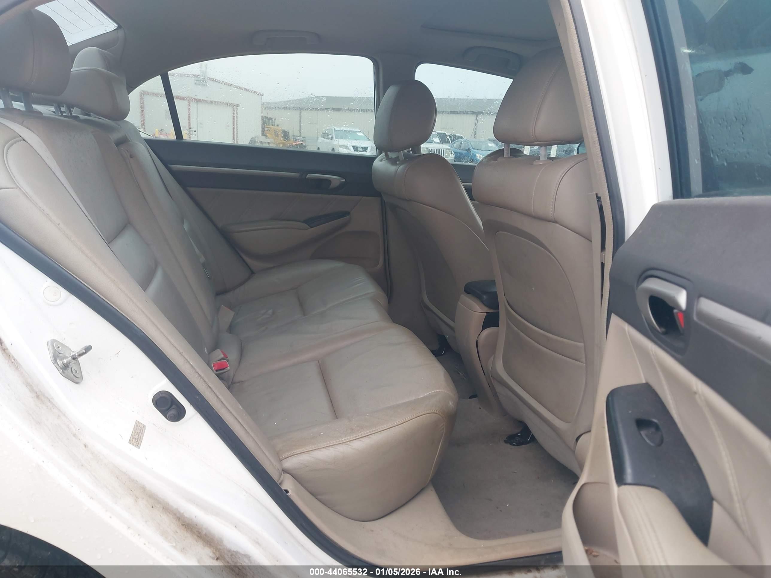 HONDA CIVIC image 8
