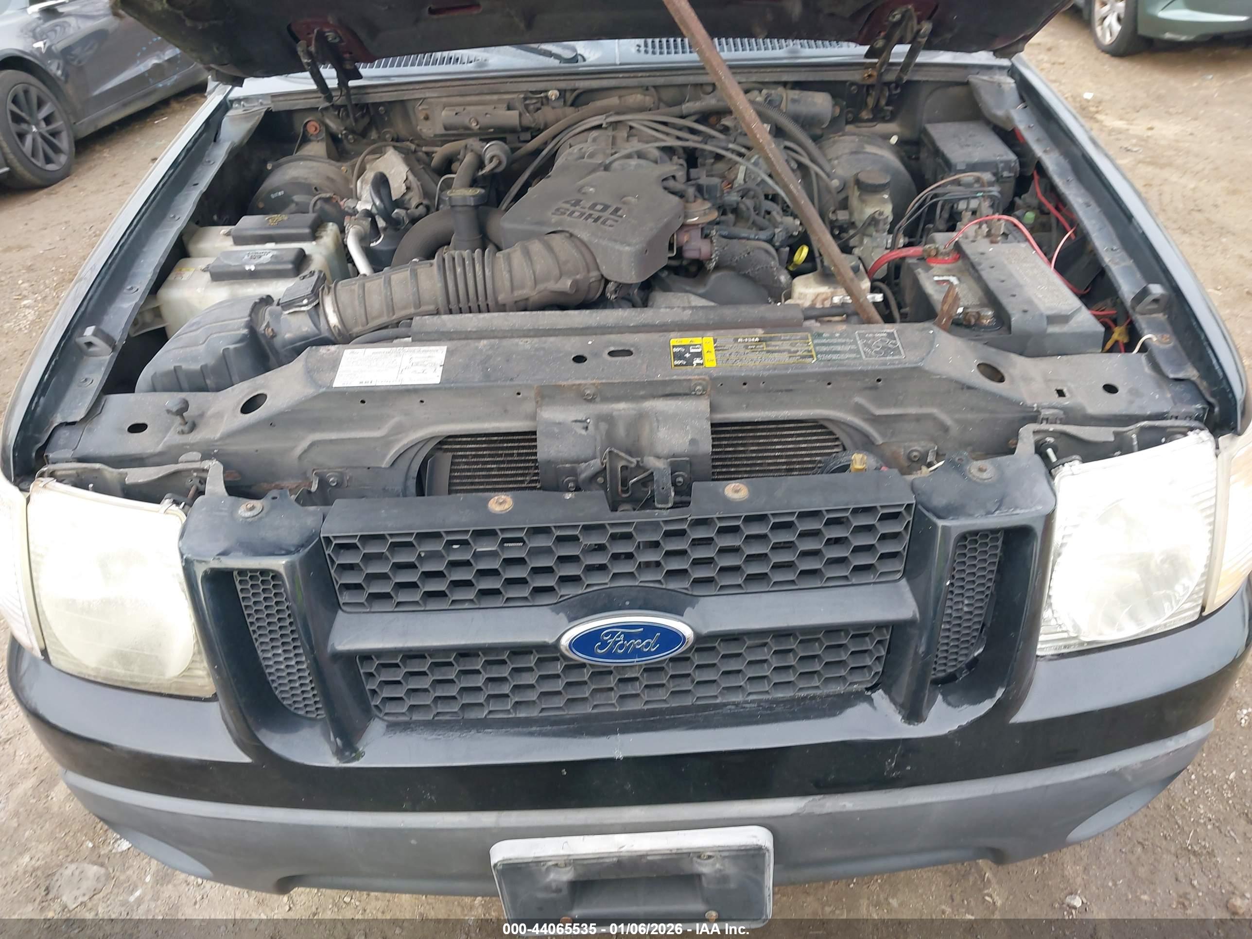 FORD EXPLORER image 10