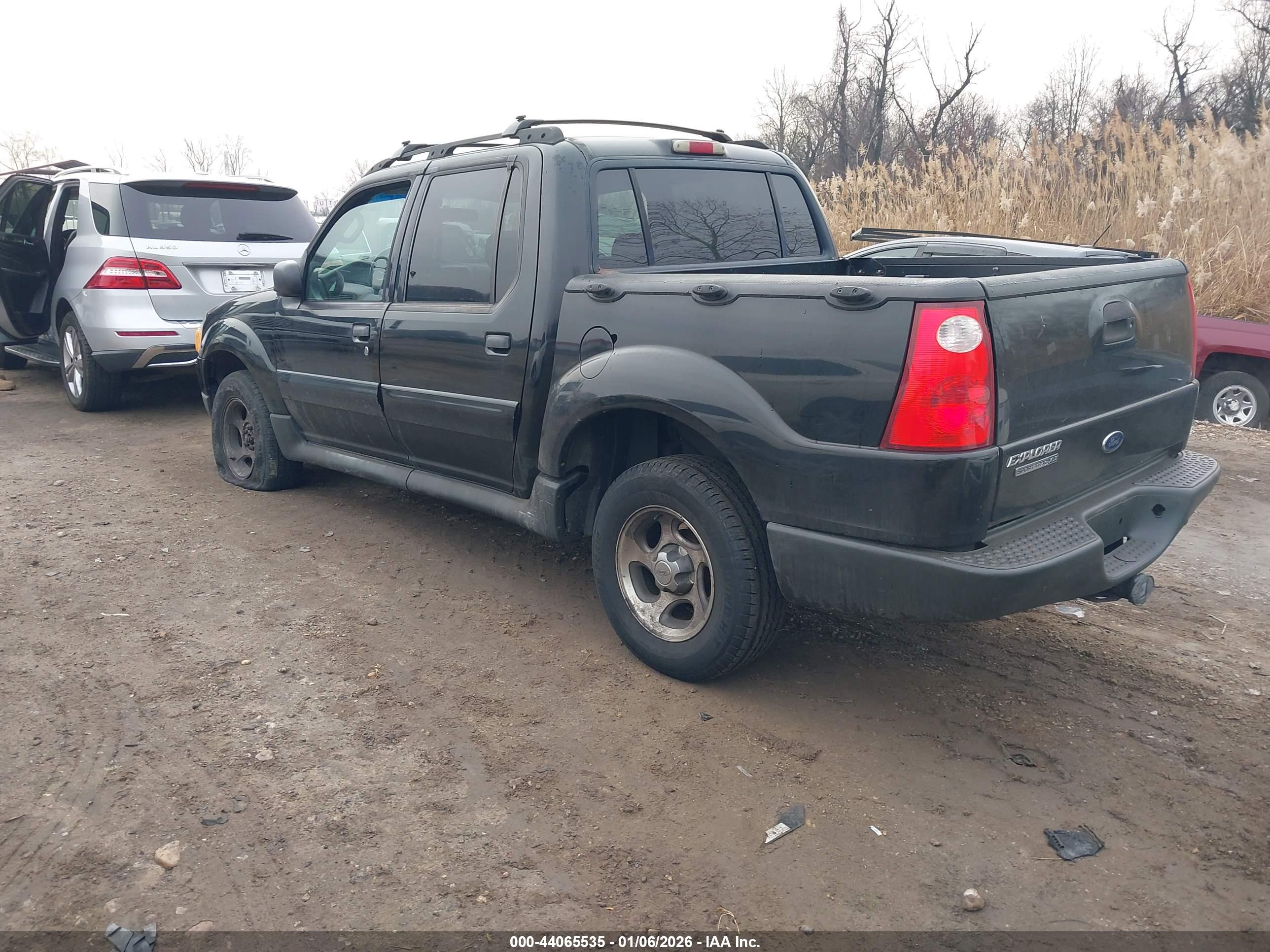 FORD EXPLORER image 3