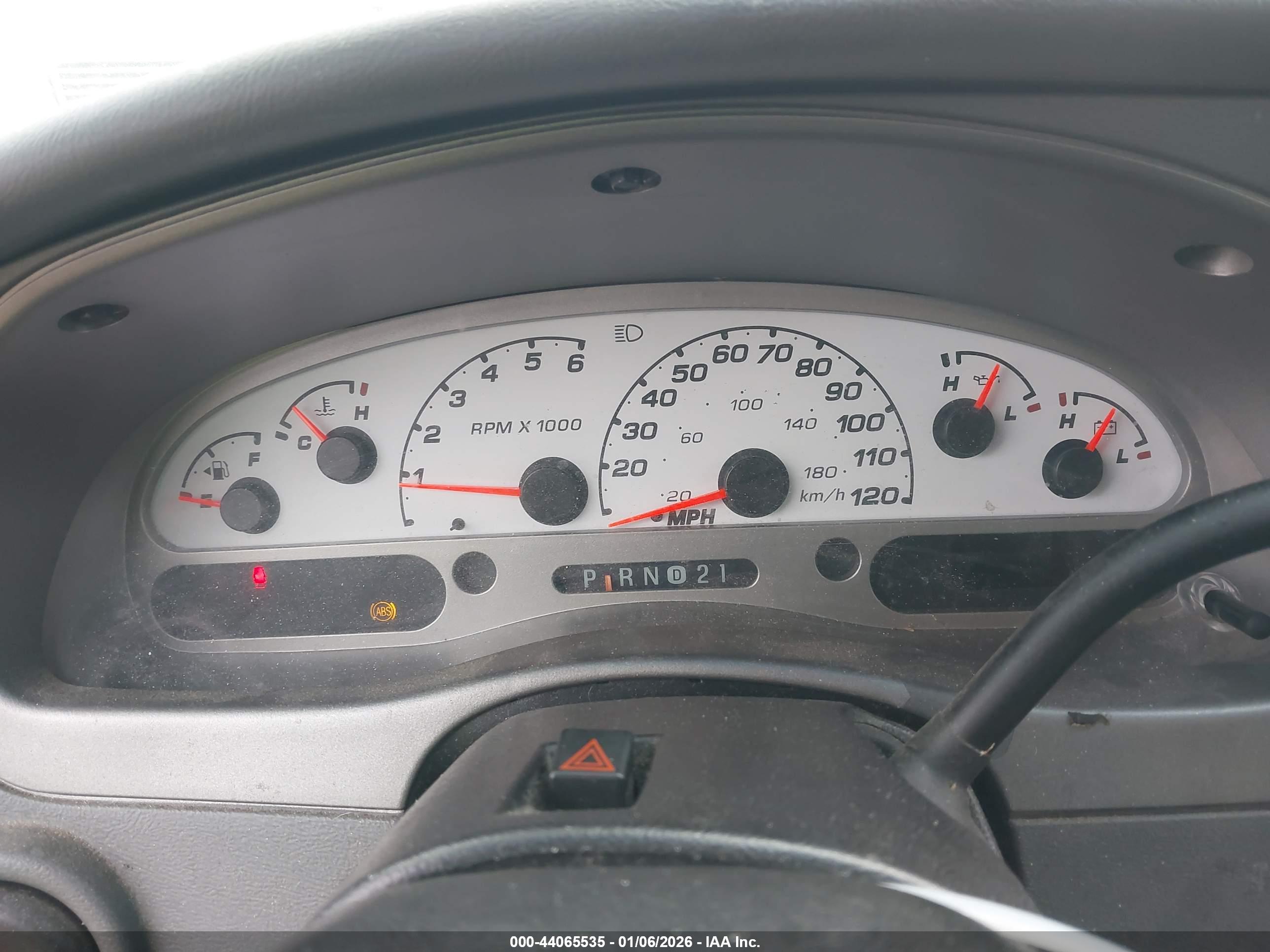 FORD EXPLORER image 7