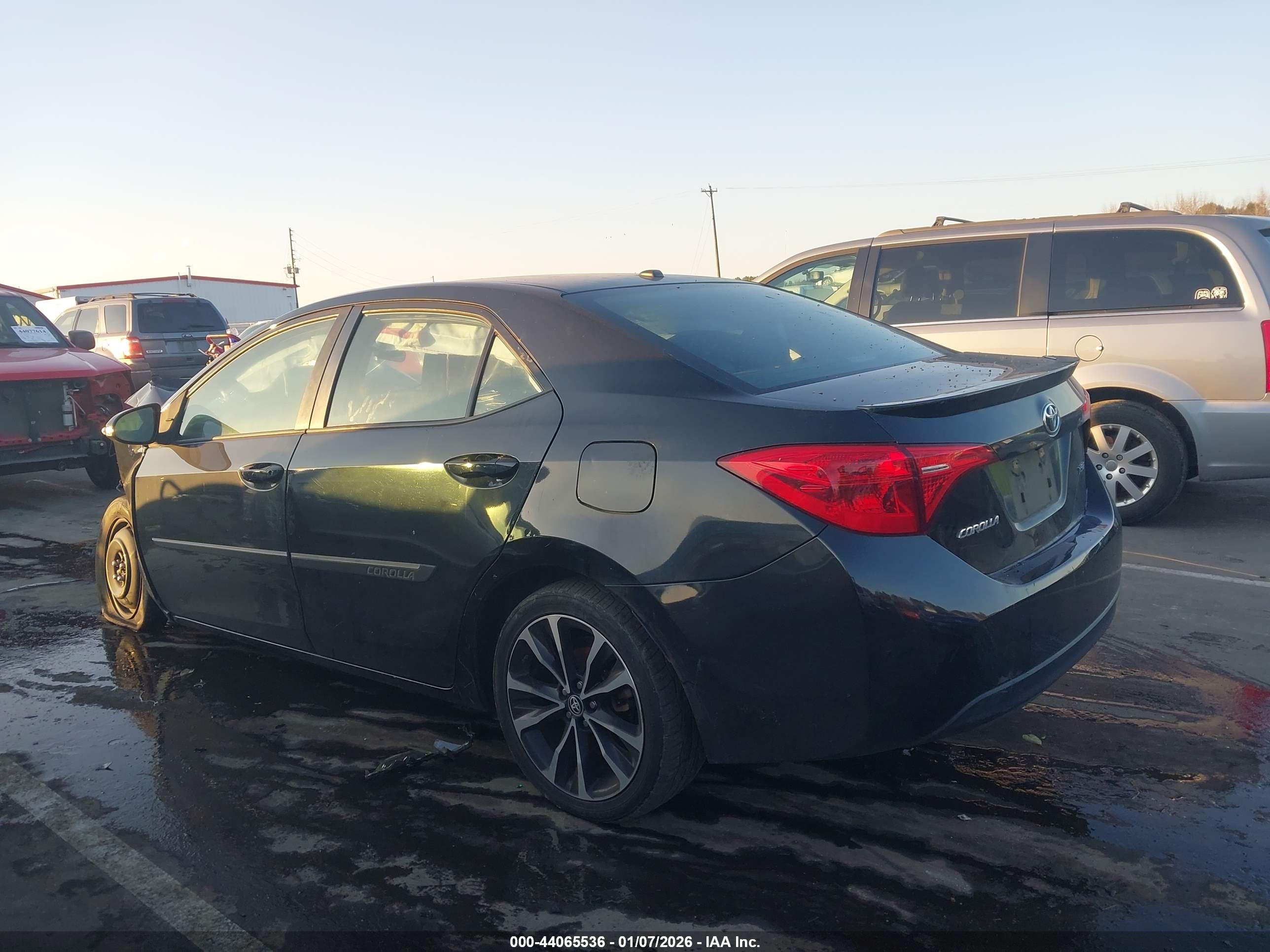 TOYOTA COROLLA image 3