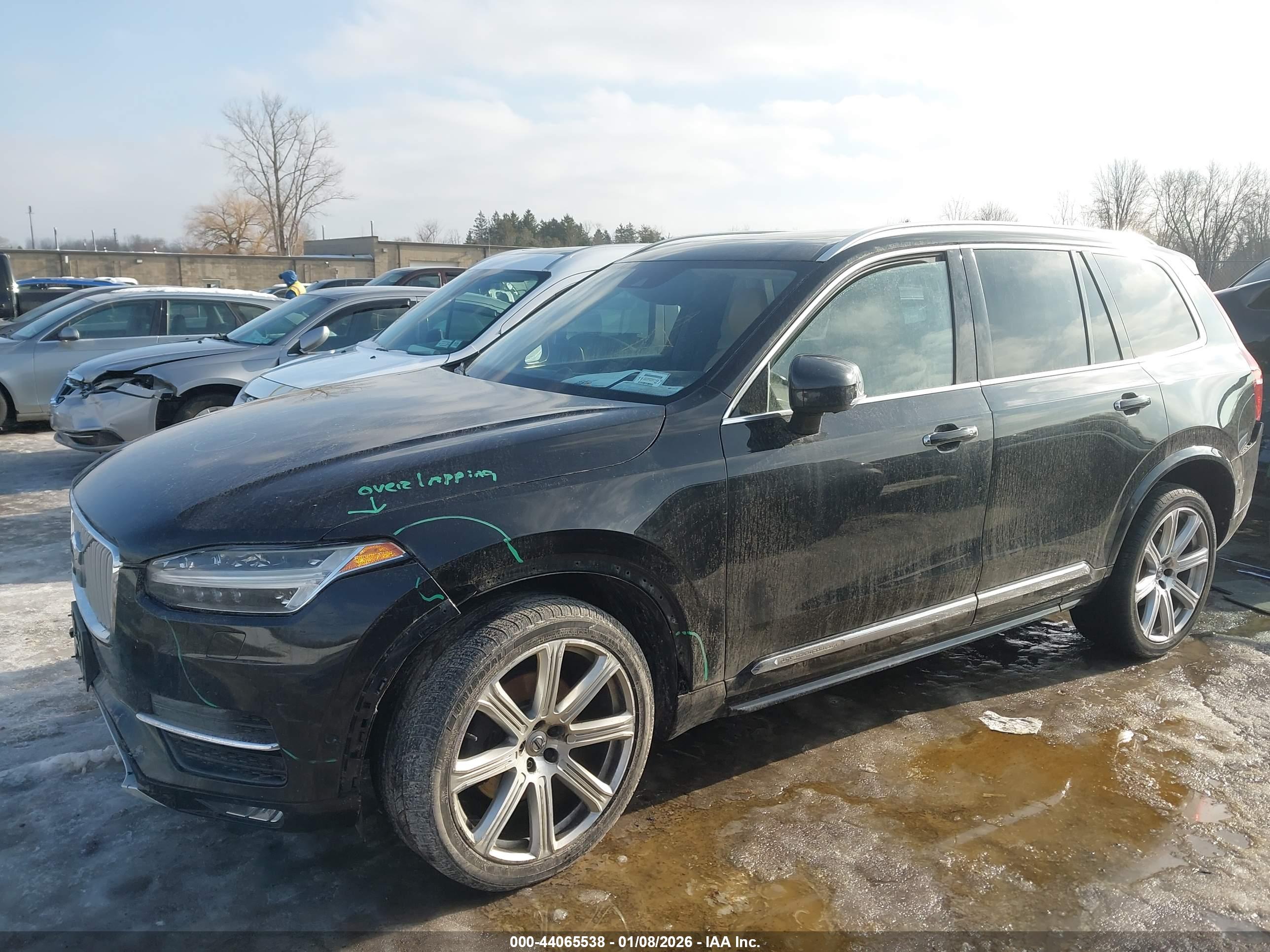 VOLVO XC90 image 2