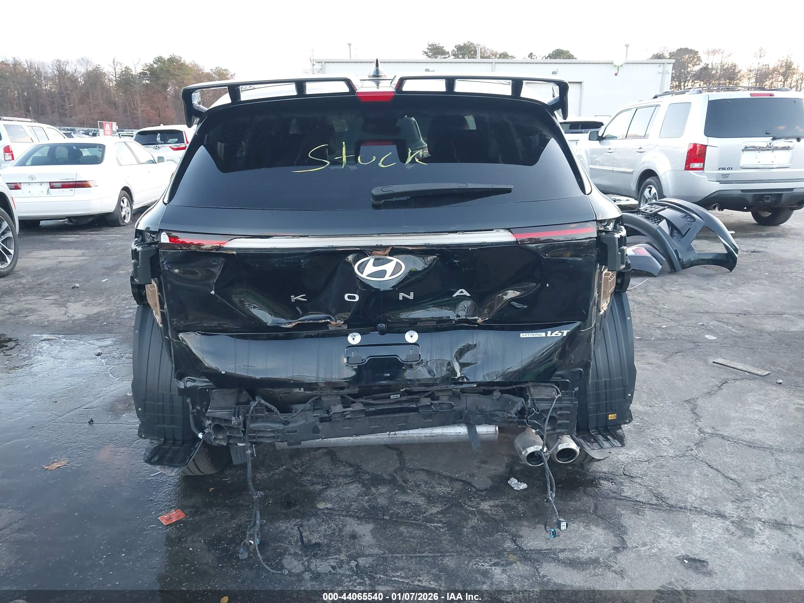HYUNDAI KONA image 6