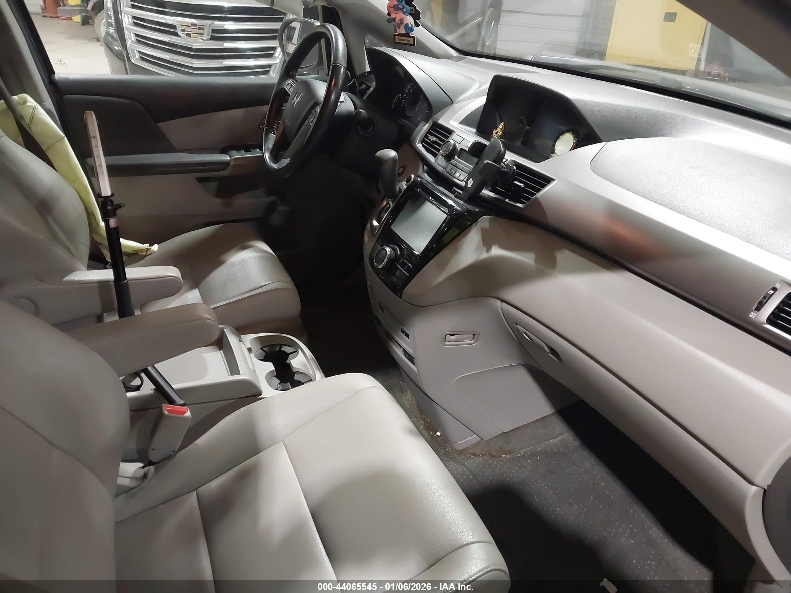 HONDA ODYSSEY image 5