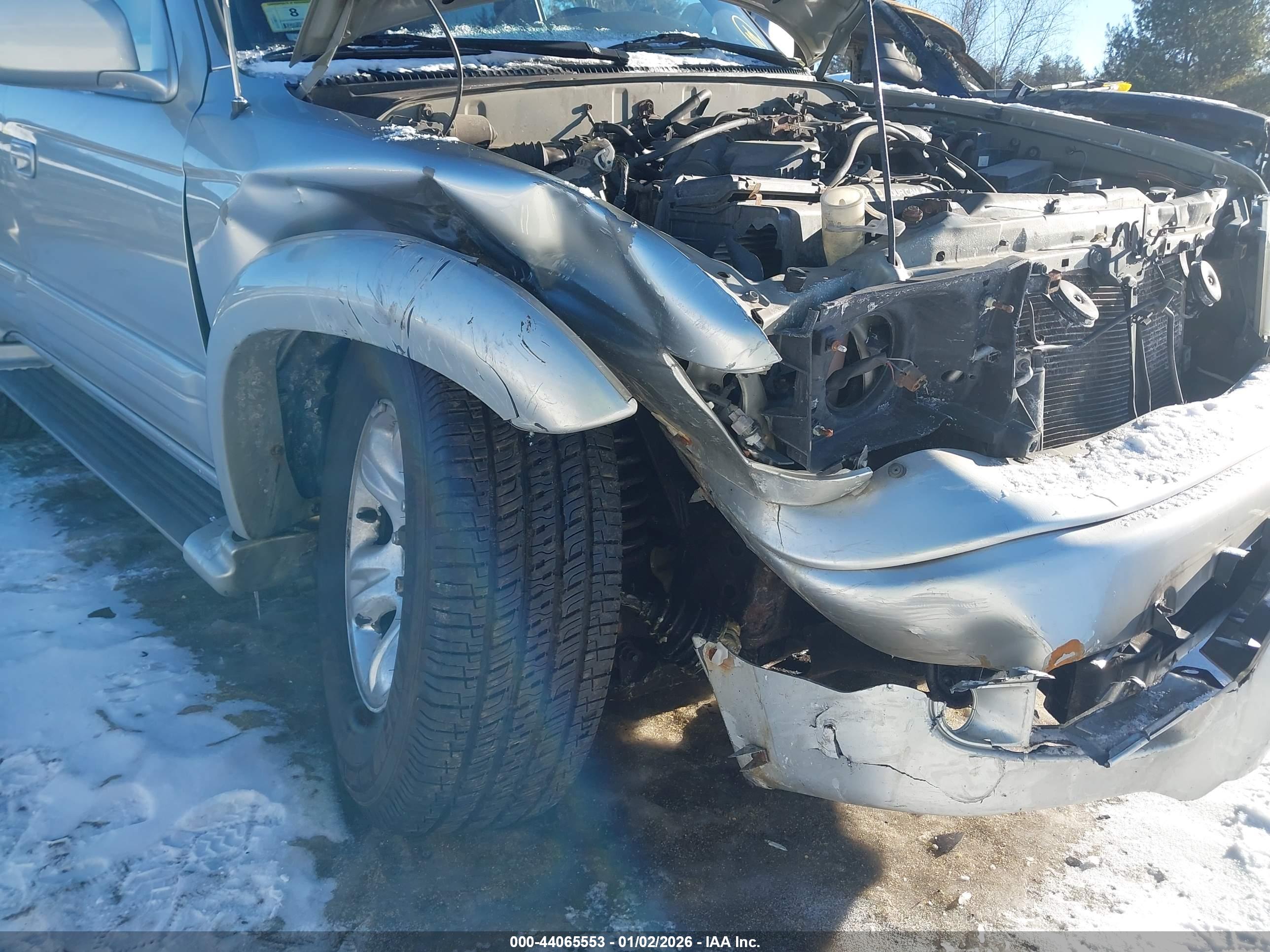TOYOTA 4RUNNER image 6