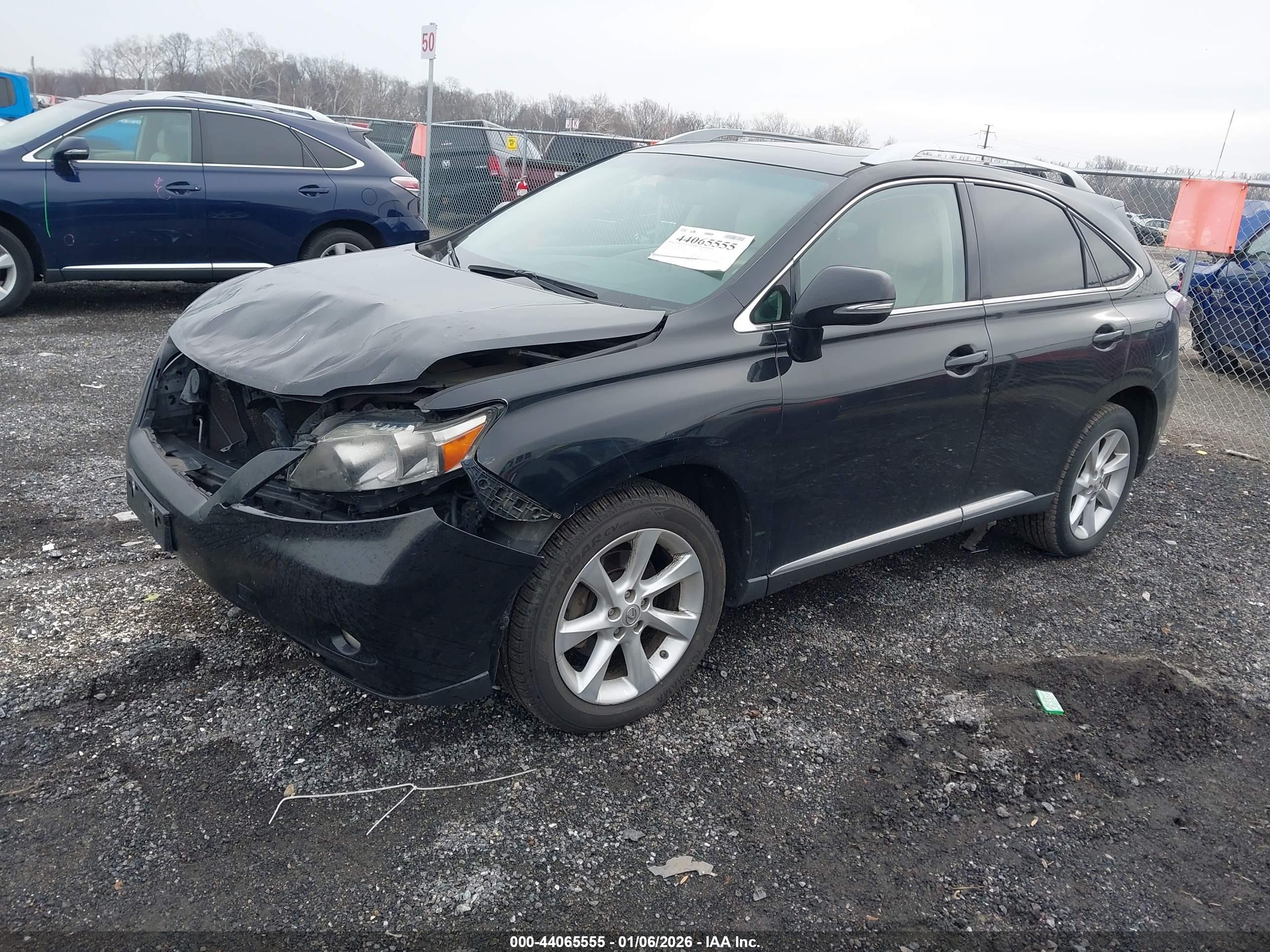 LEXUS RX image 2