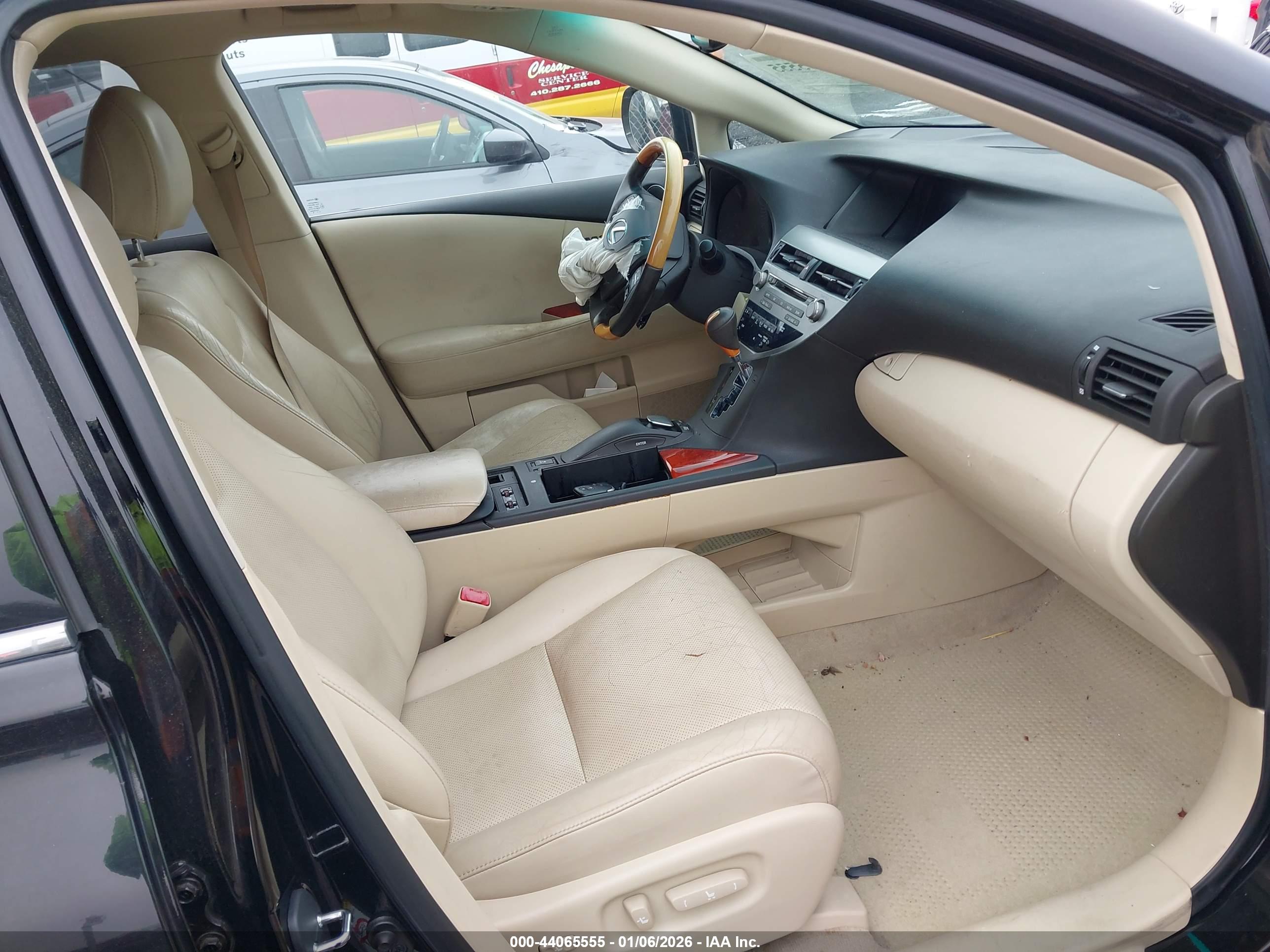 LEXUS RX image 5