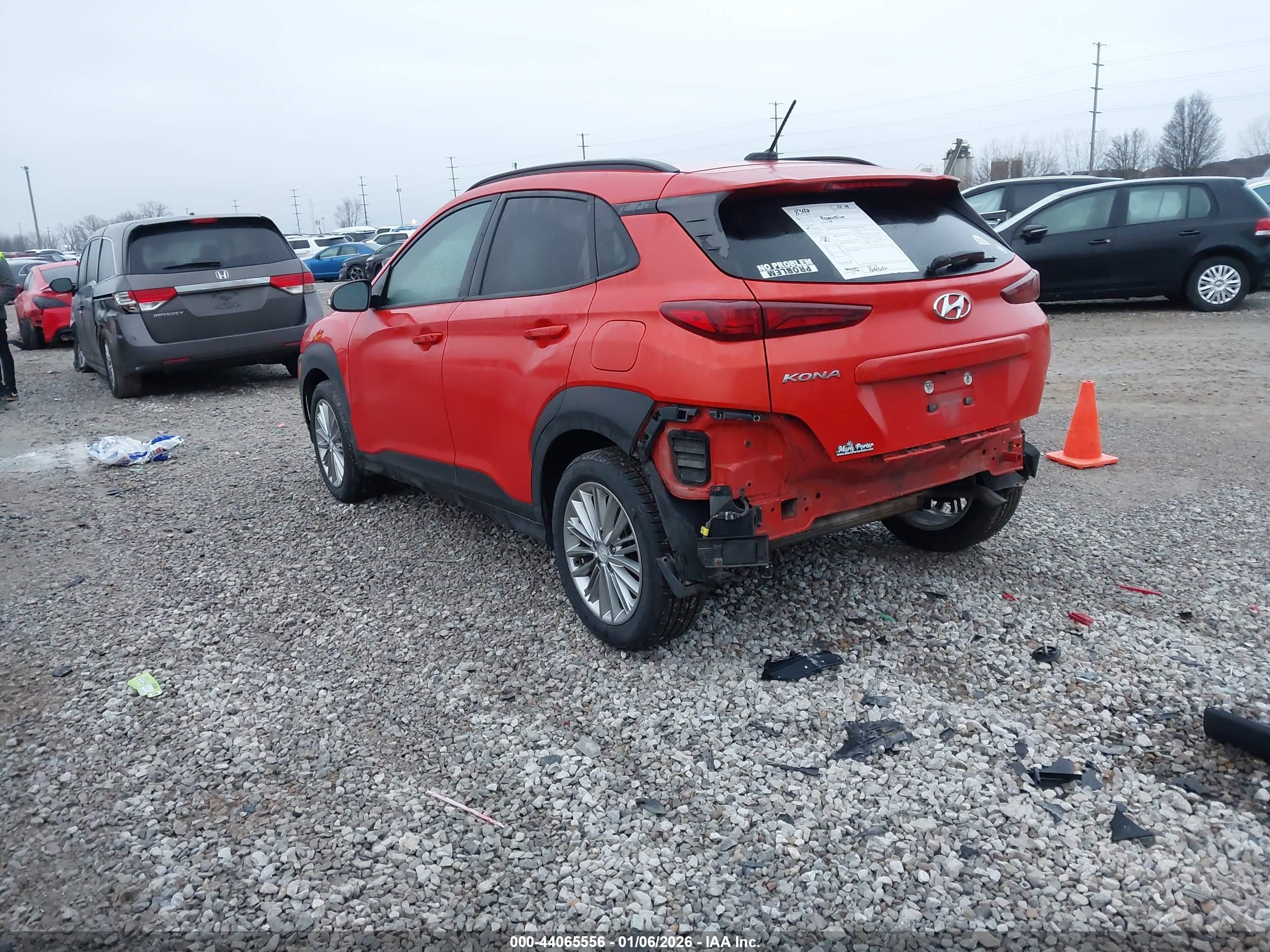 HYUNDAI KONA image 3