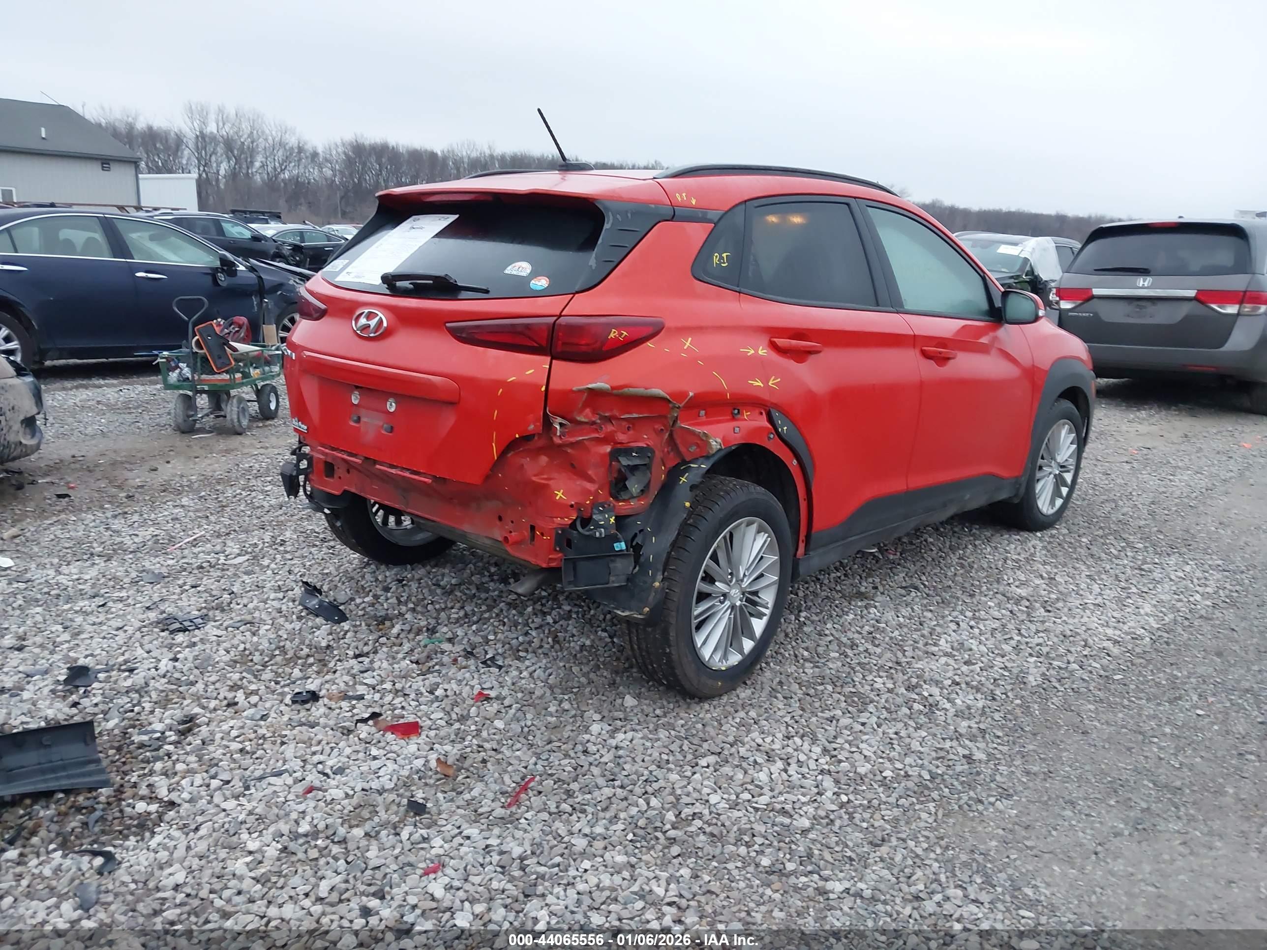 HYUNDAI KONA image 4