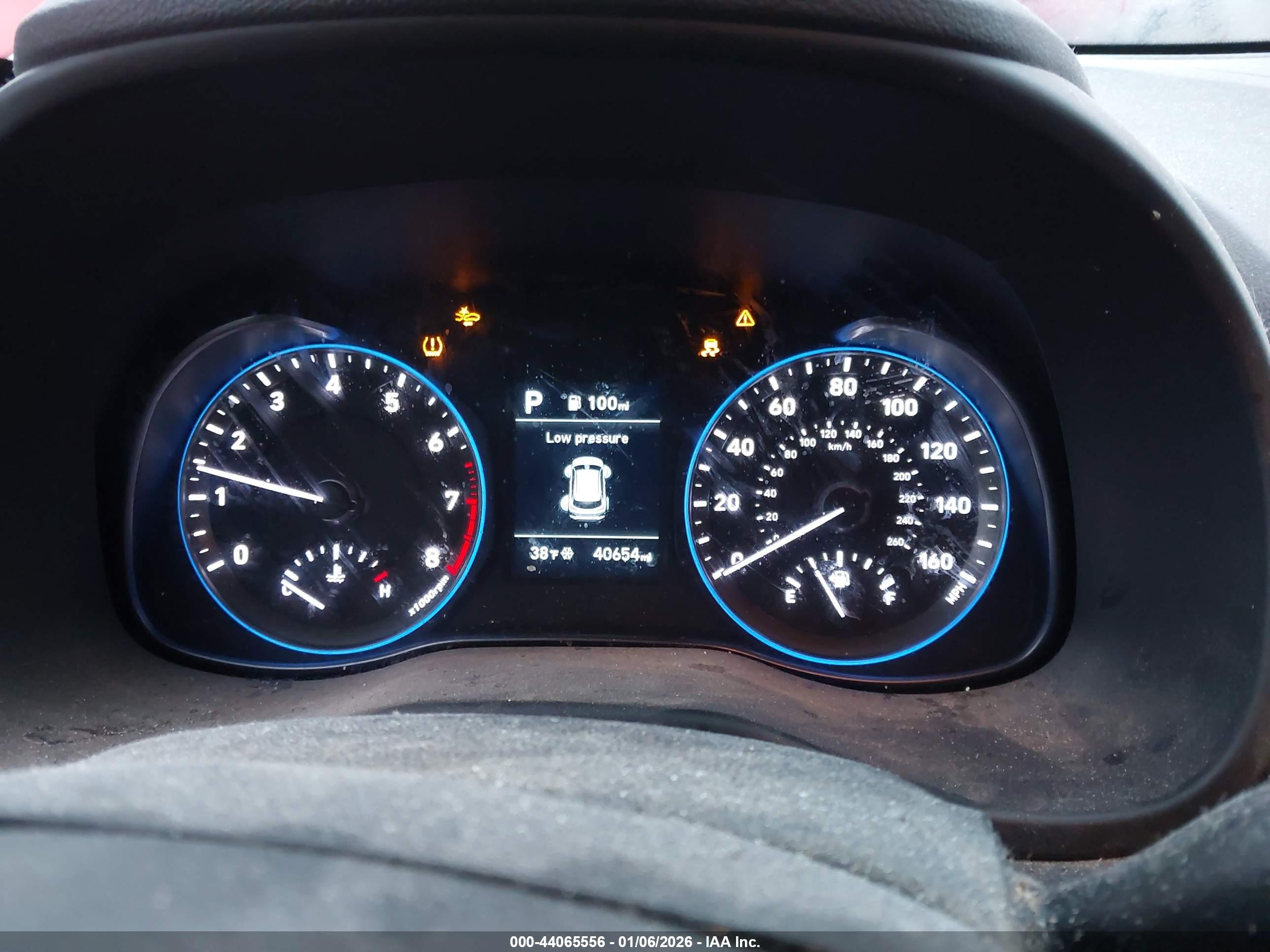 HYUNDAI KONA image 7