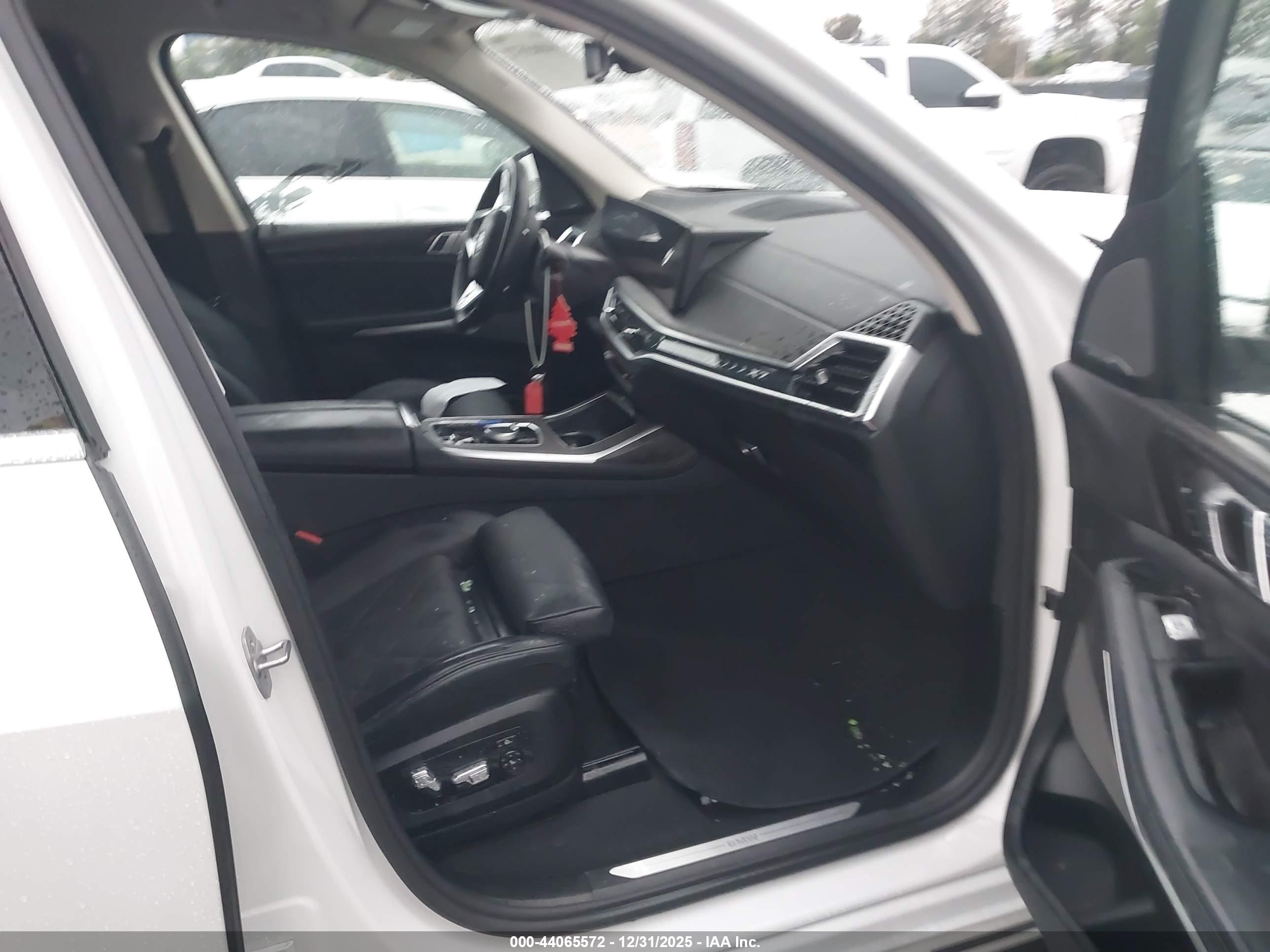 BMW X7 image 5