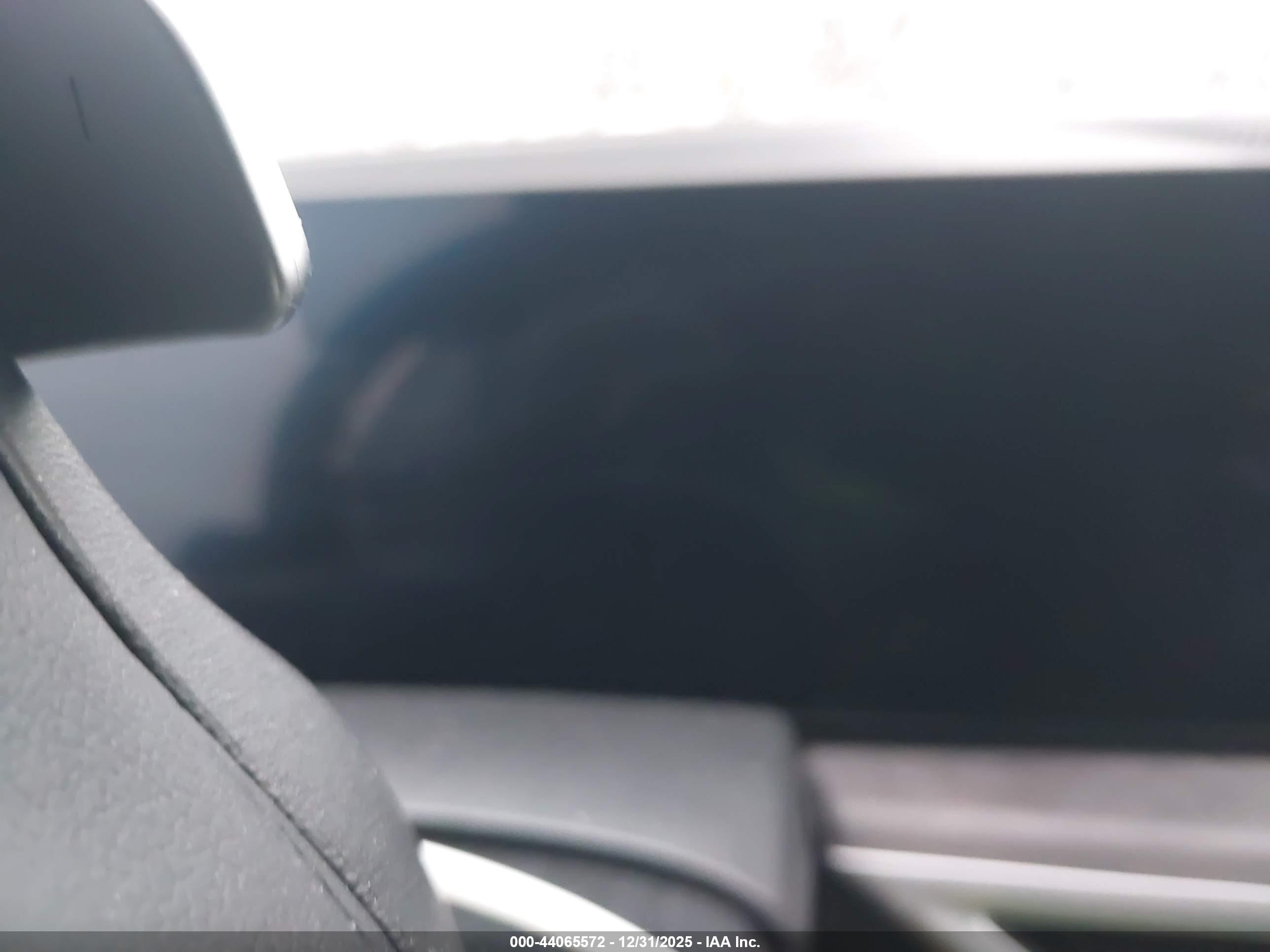 BMW X7 image 7