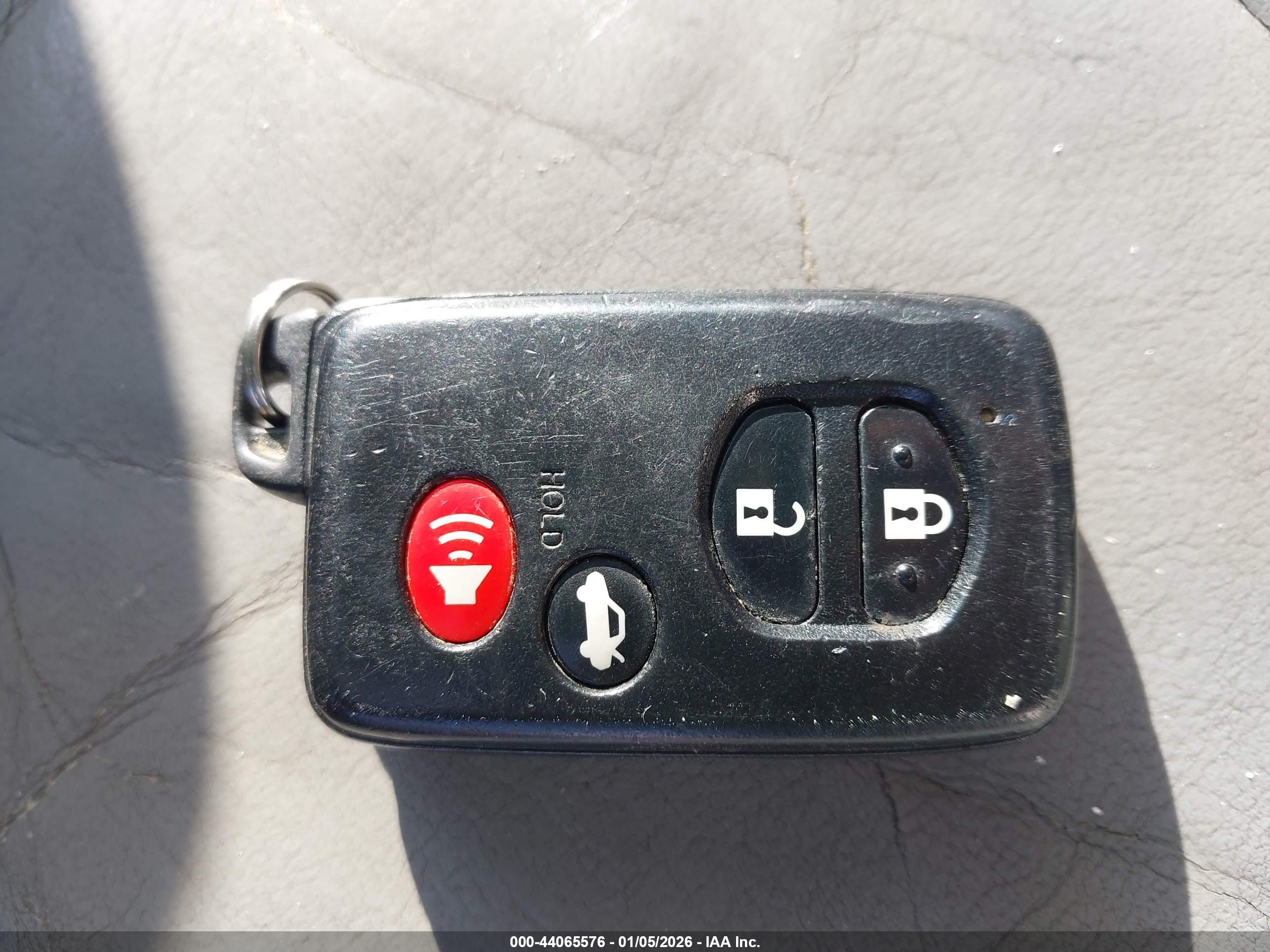 TOYOTA CAMRY image 11