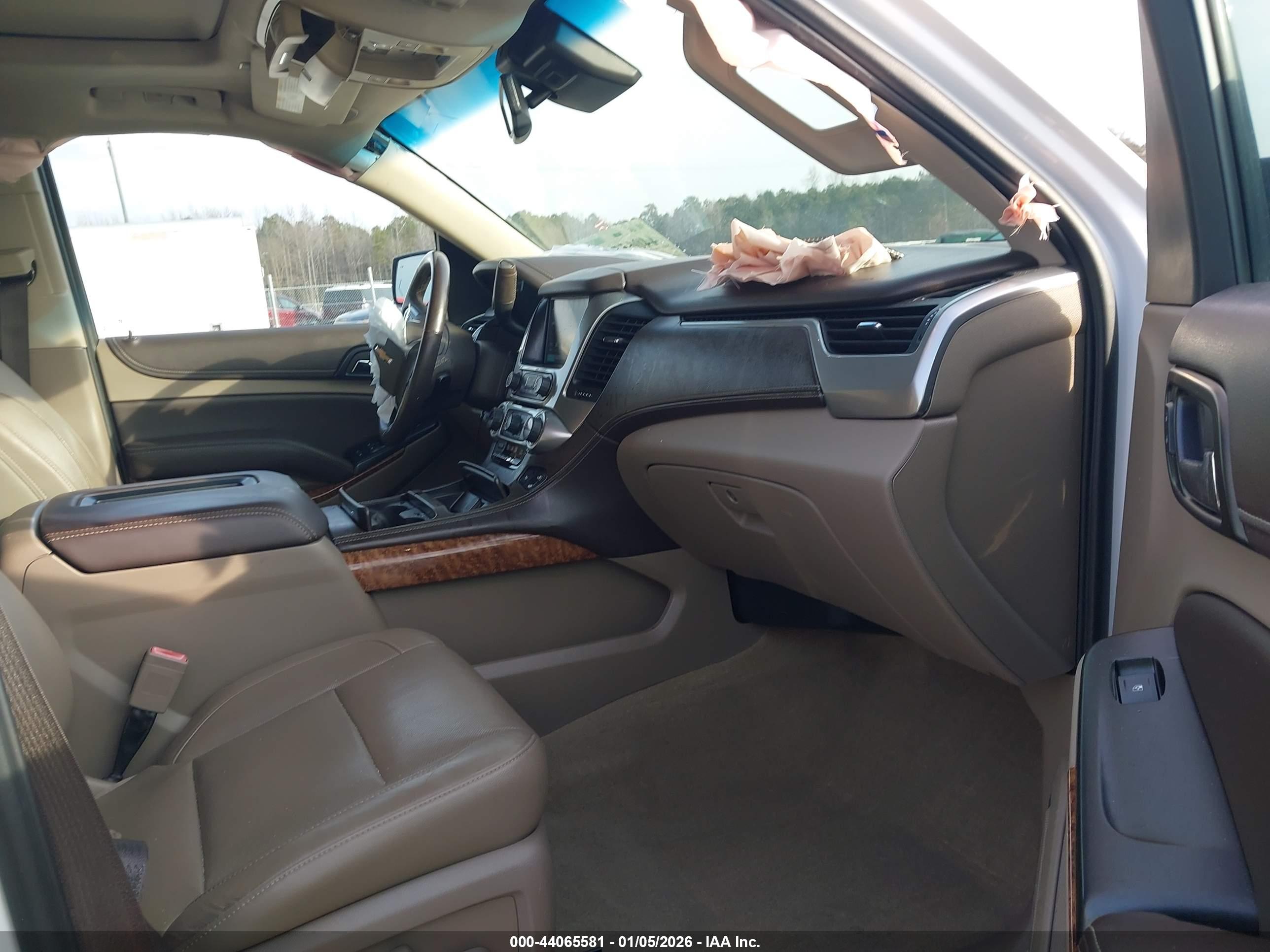 CHEVROLET TAHOE image 5