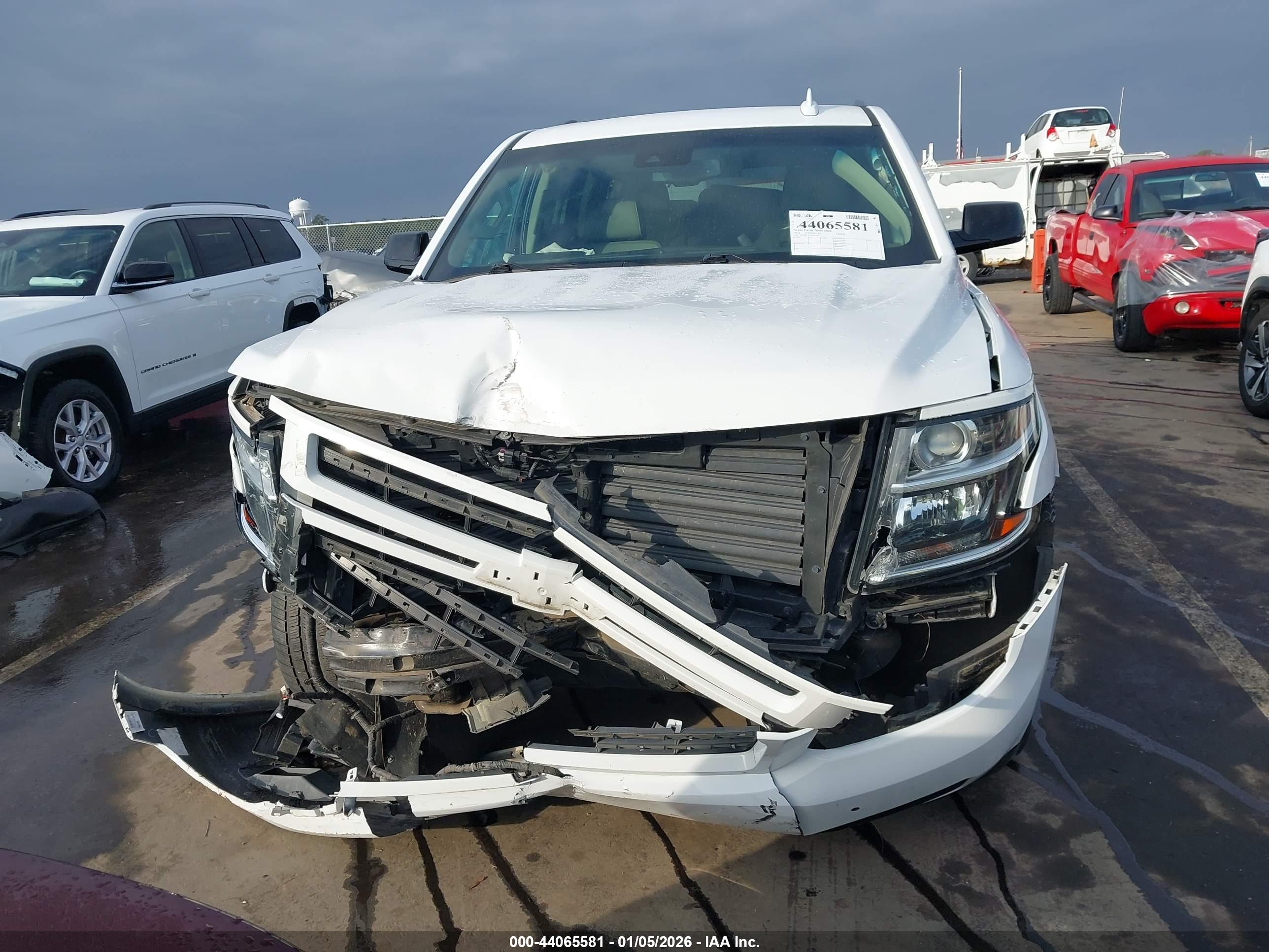 CHEVROLET TAHOE image 6