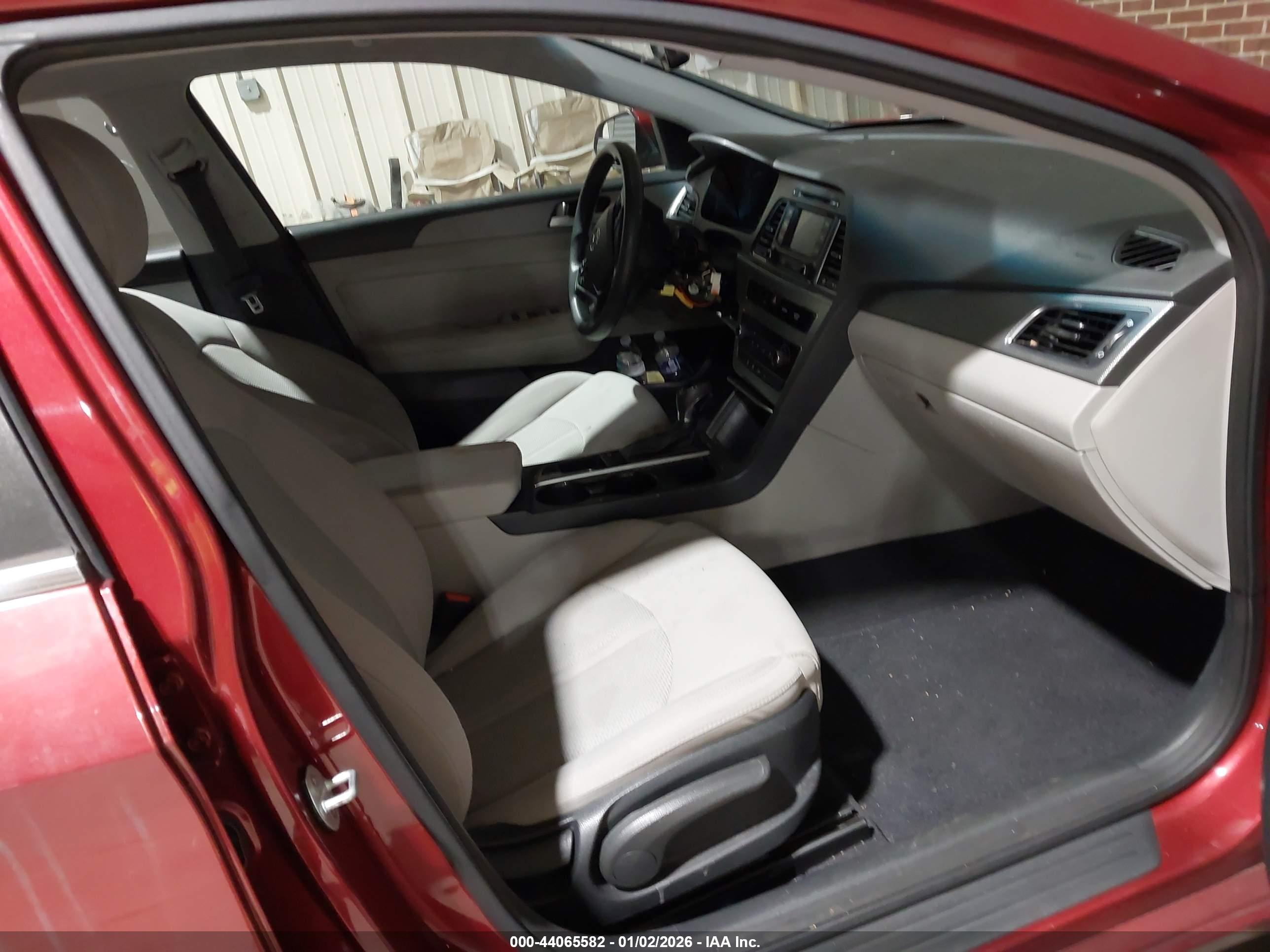 HYUNDAI SONATA image 5