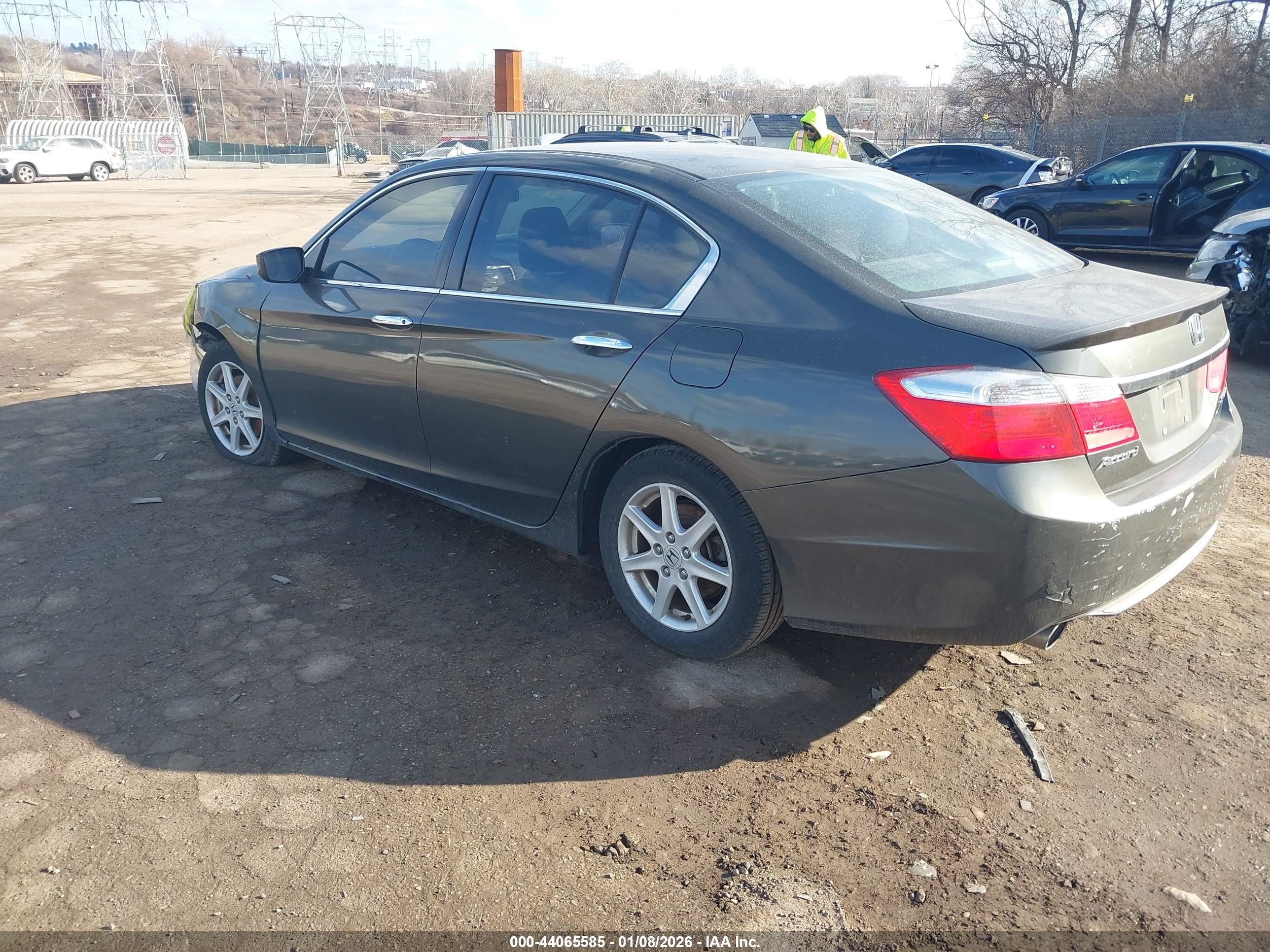 HONDA ACCORD image 3