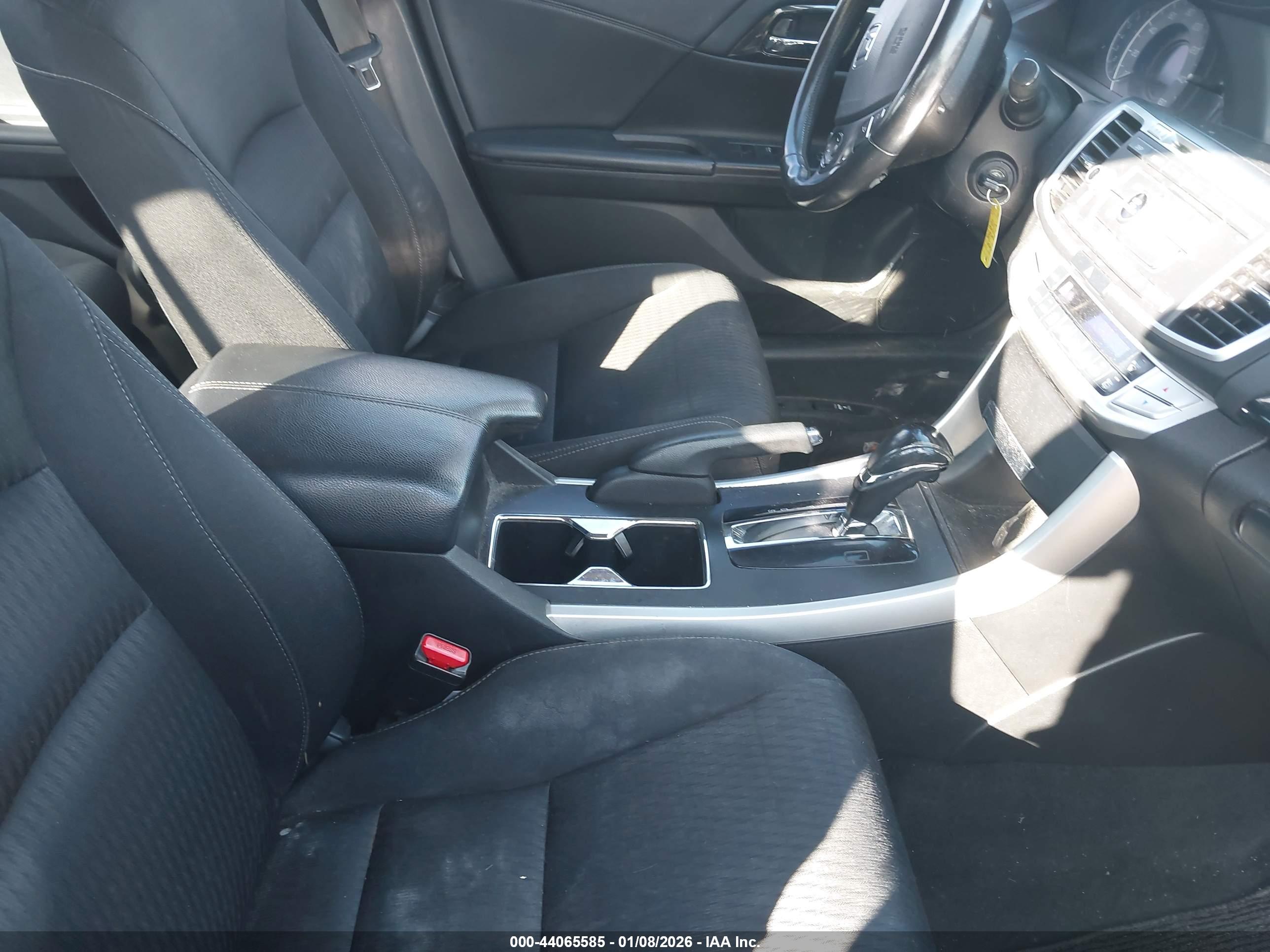 HONDA ACCORD image 5
