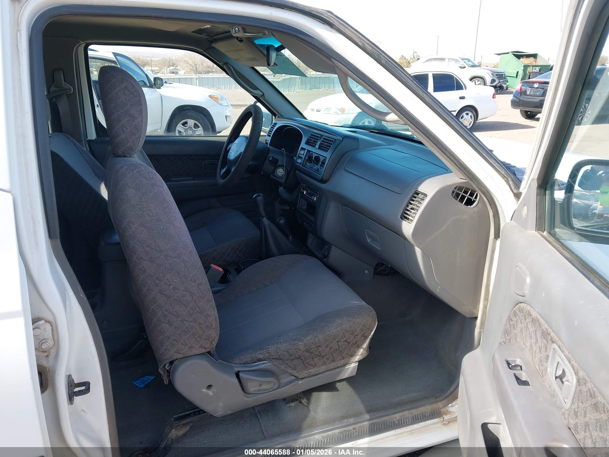 NISSAN XTERRA image 5