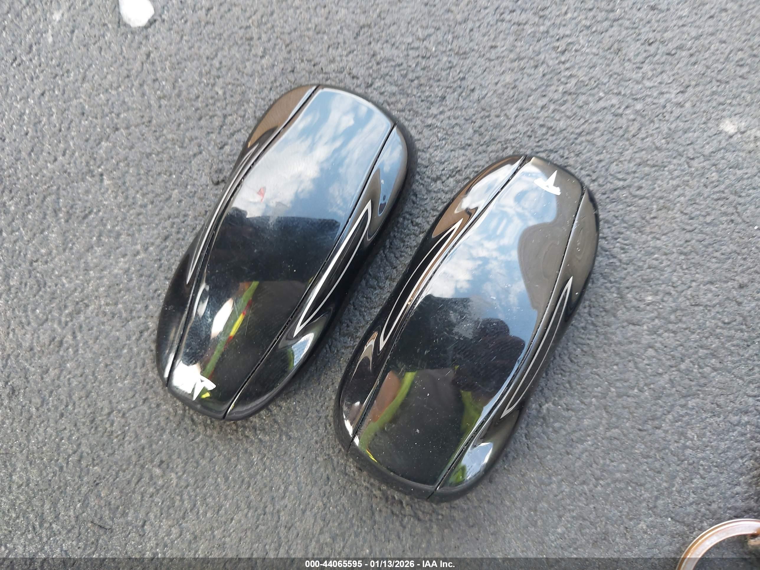 TESLA MODEL image 11
