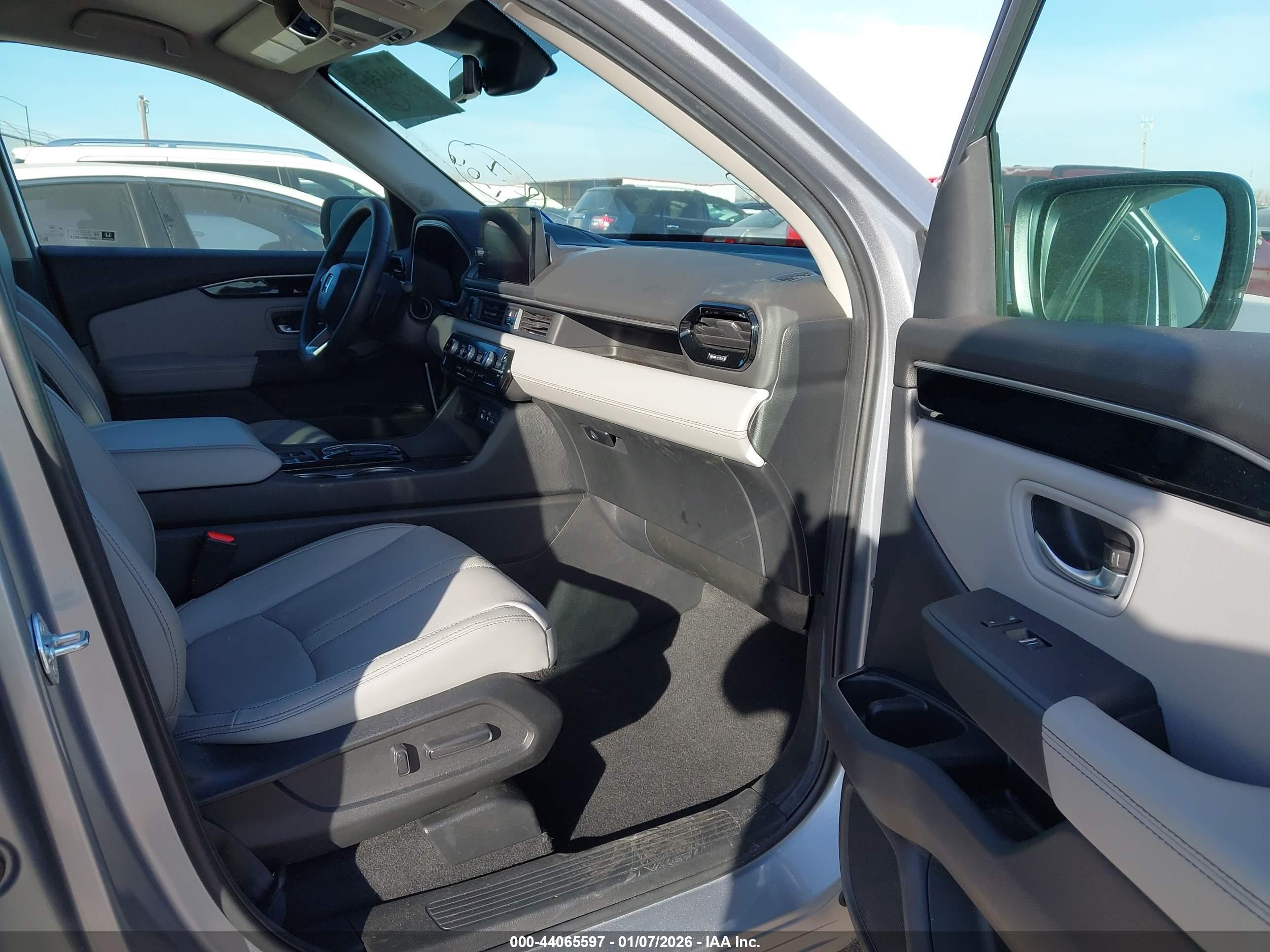 HONDA PILOT image 5