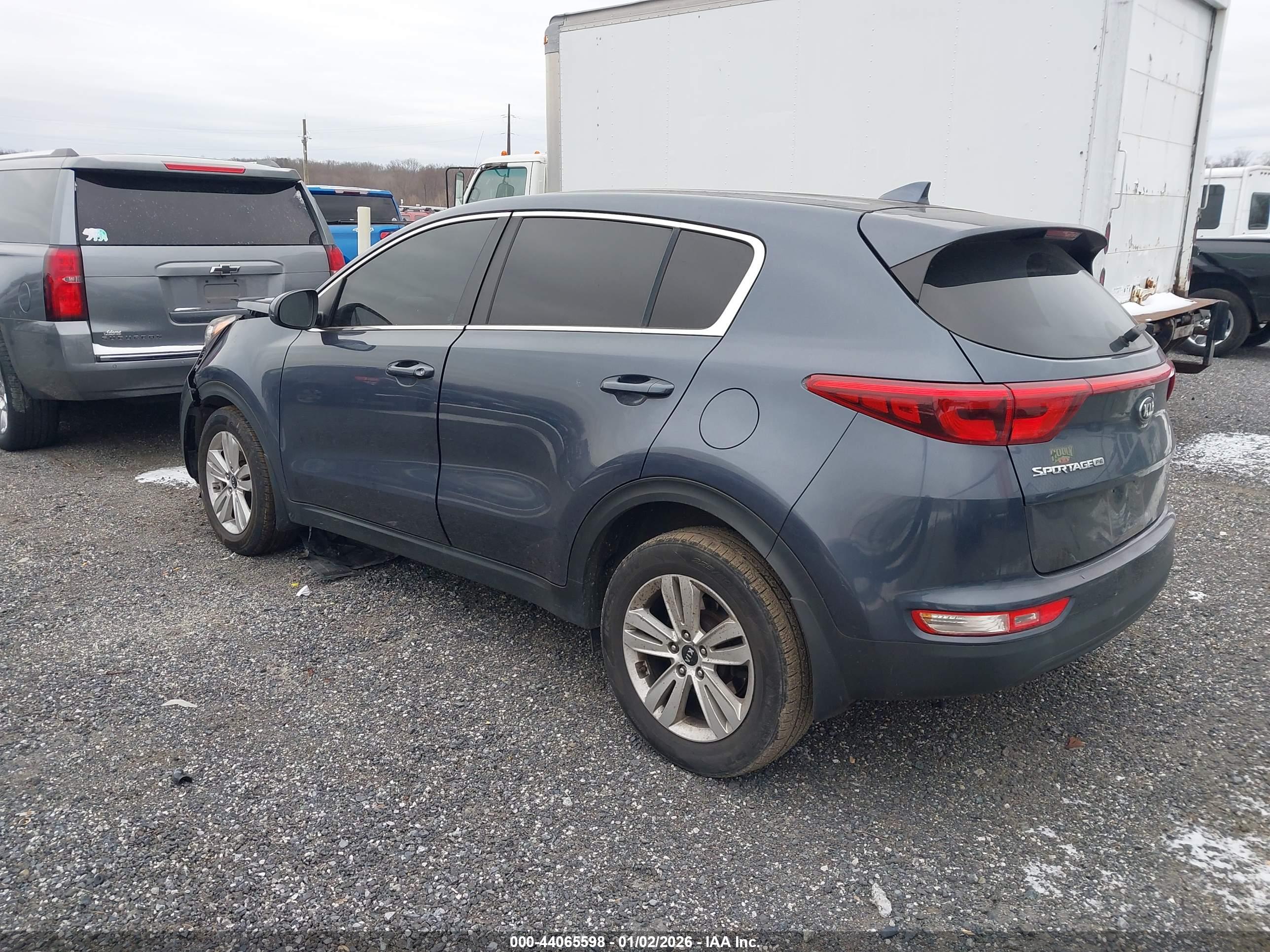 KIA SPORTAGE image 3