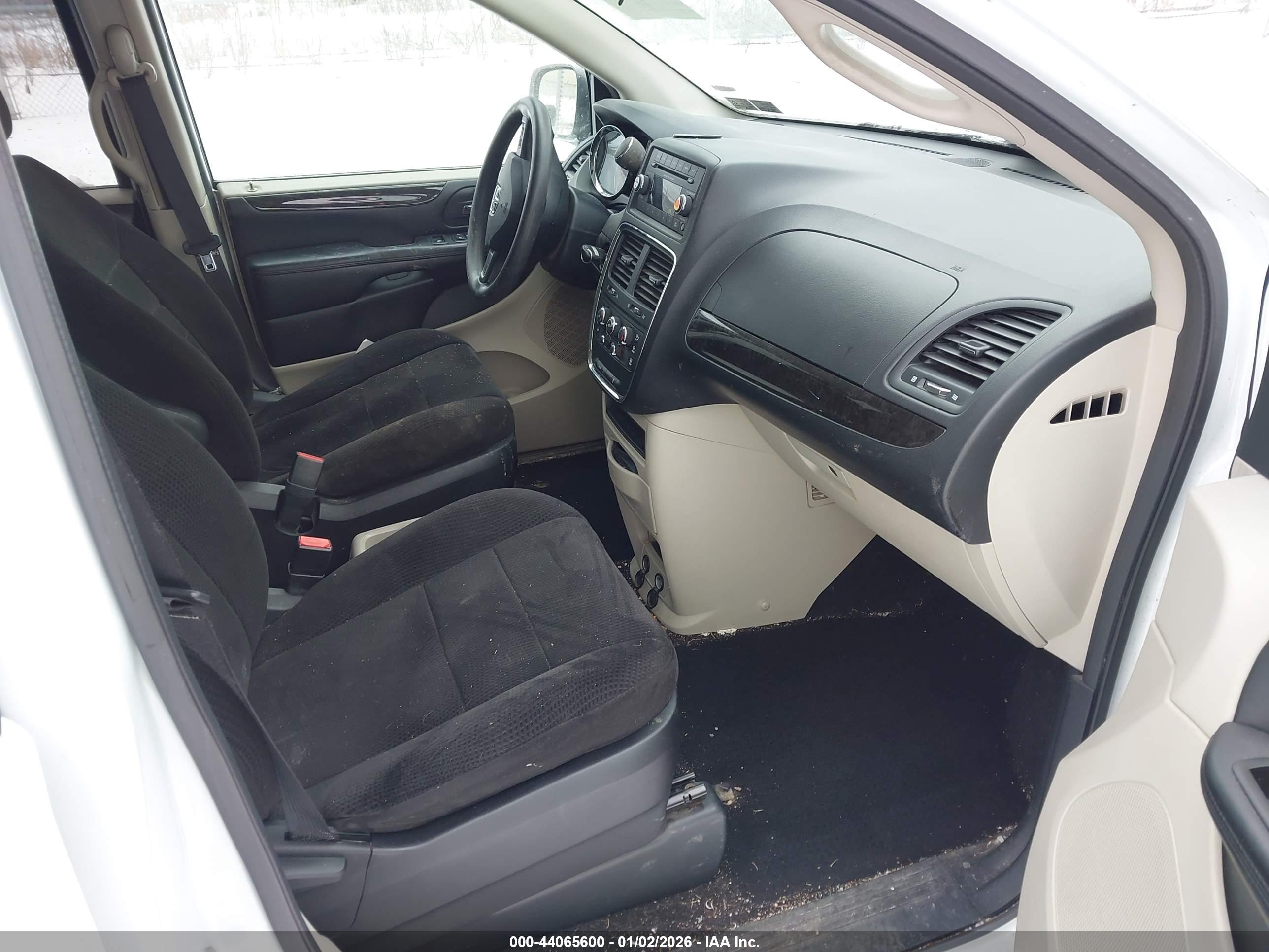 DODGE GRAND image 5