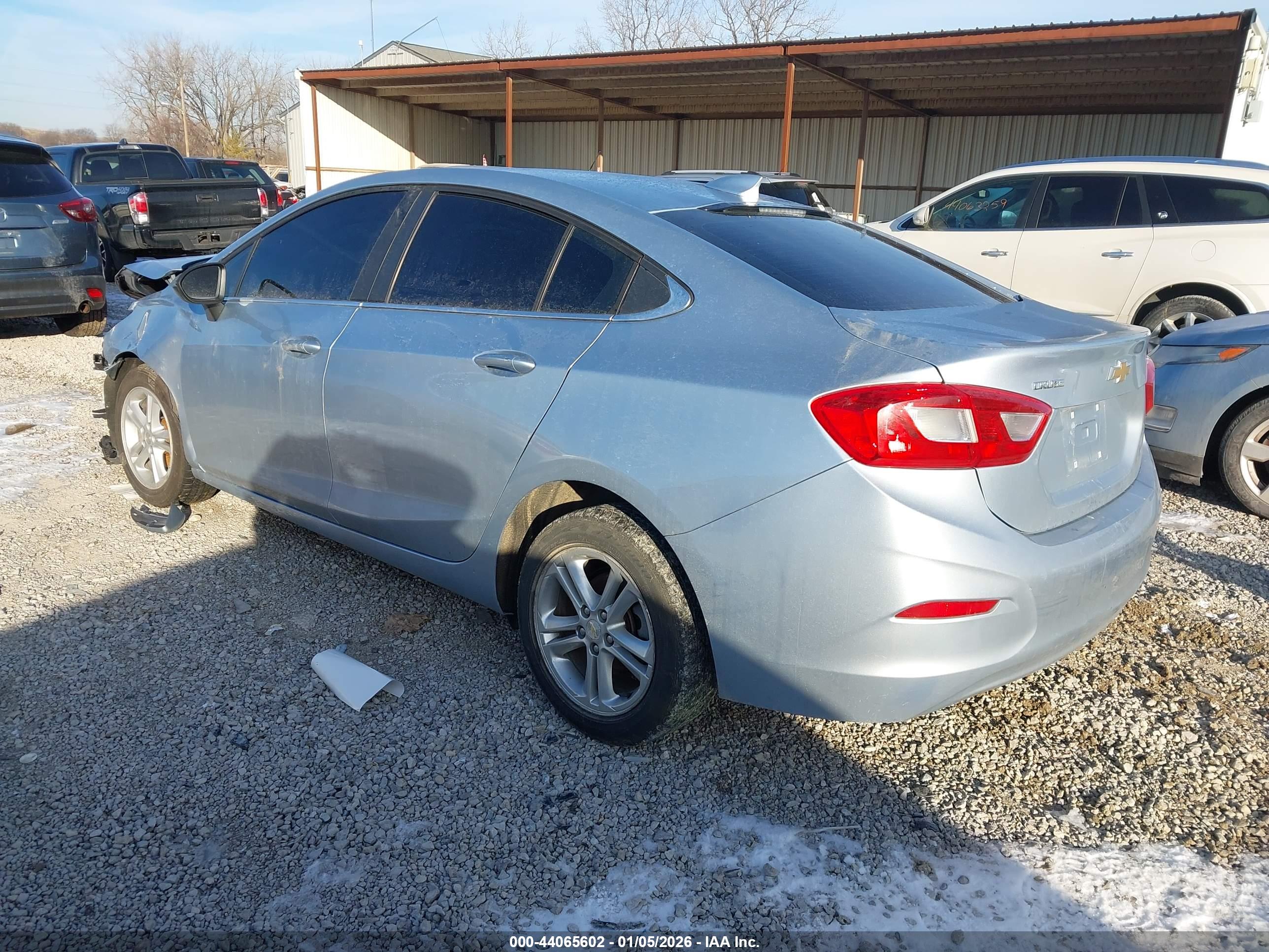 CHEVROLET CRUZE image 3