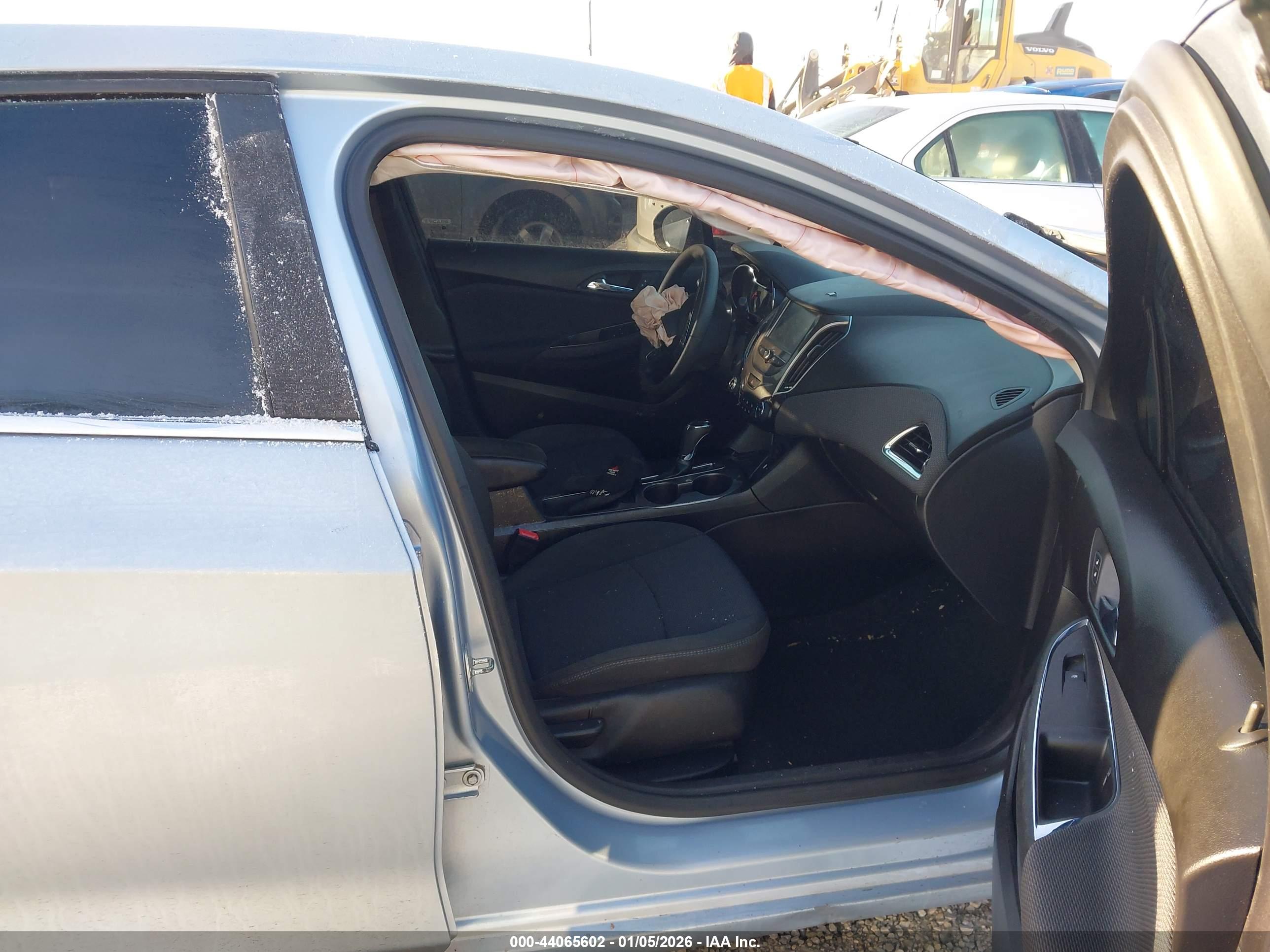 CHEVROLET CRUZE image 5