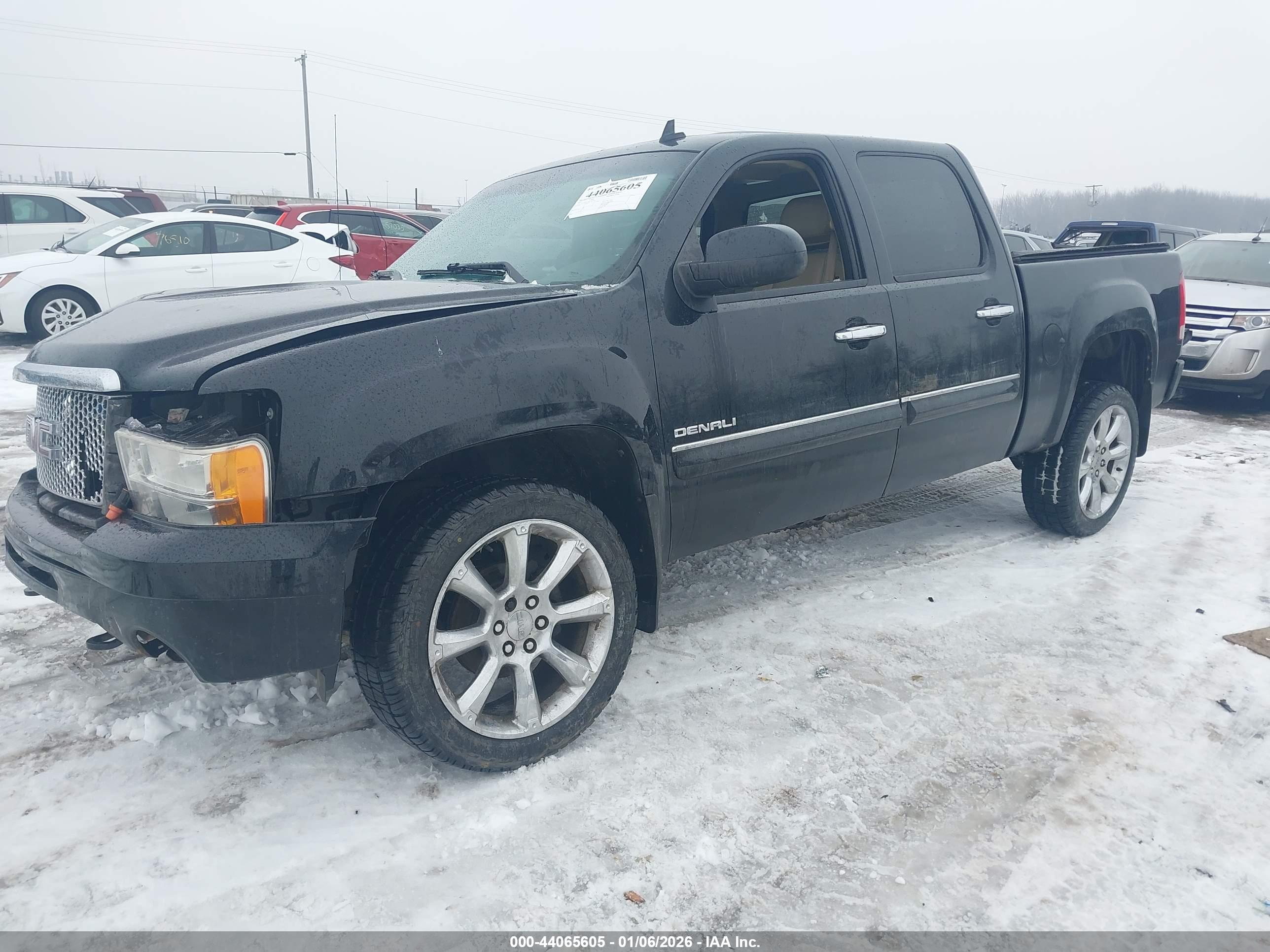 GMC SIERRA image 2