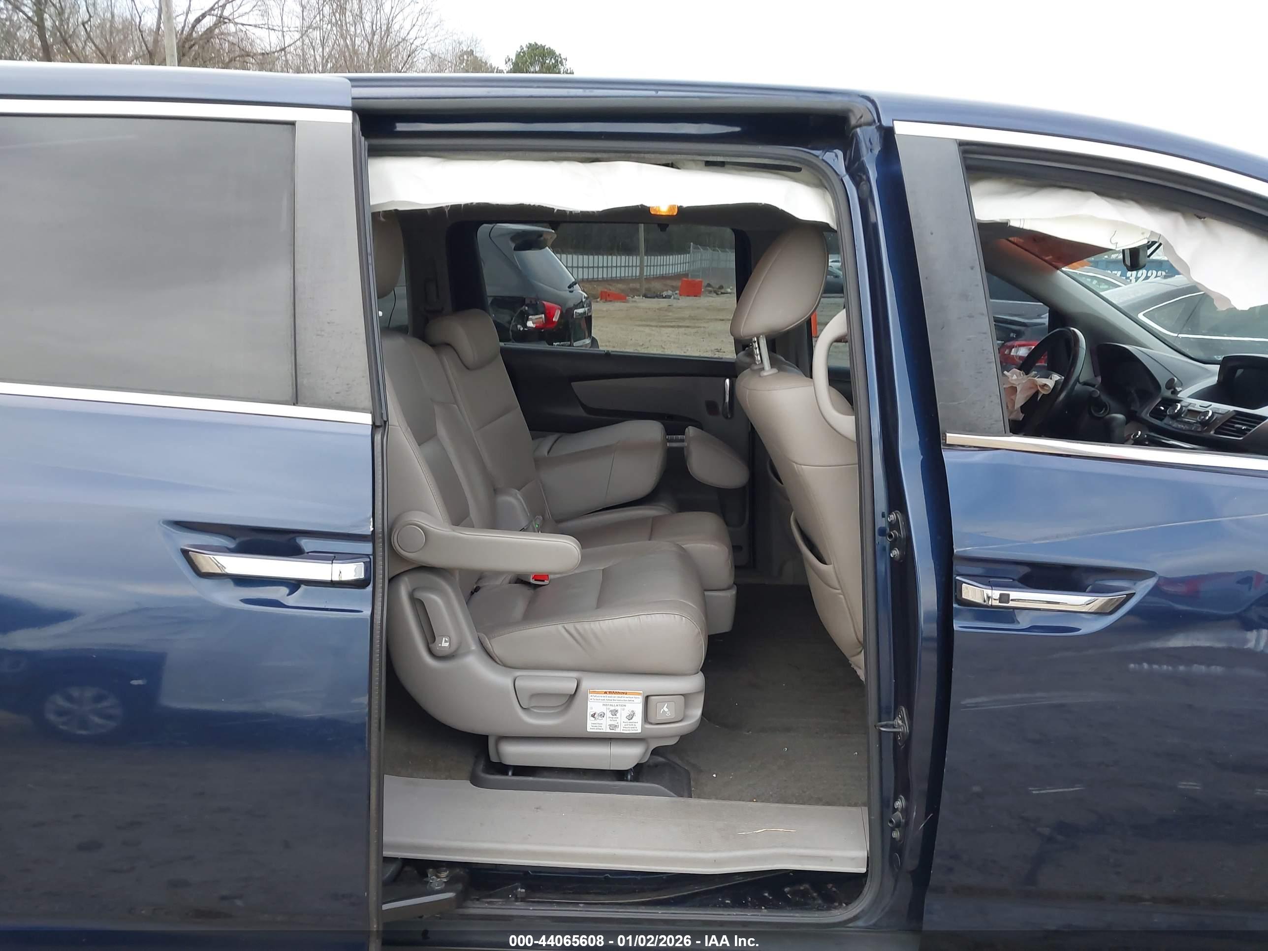 HONDA ODYSSEY image 8