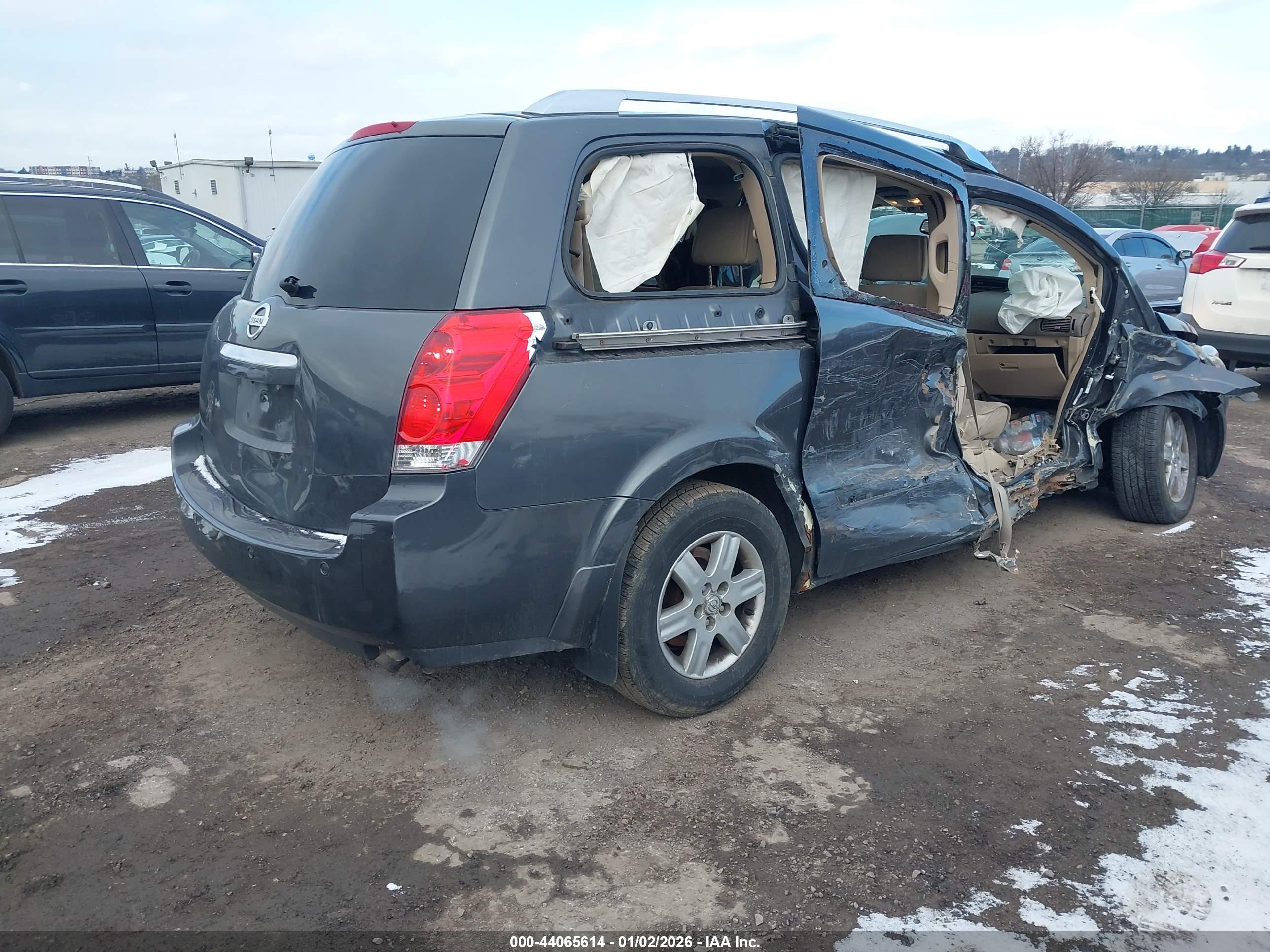 NISSAN QUEST image 4