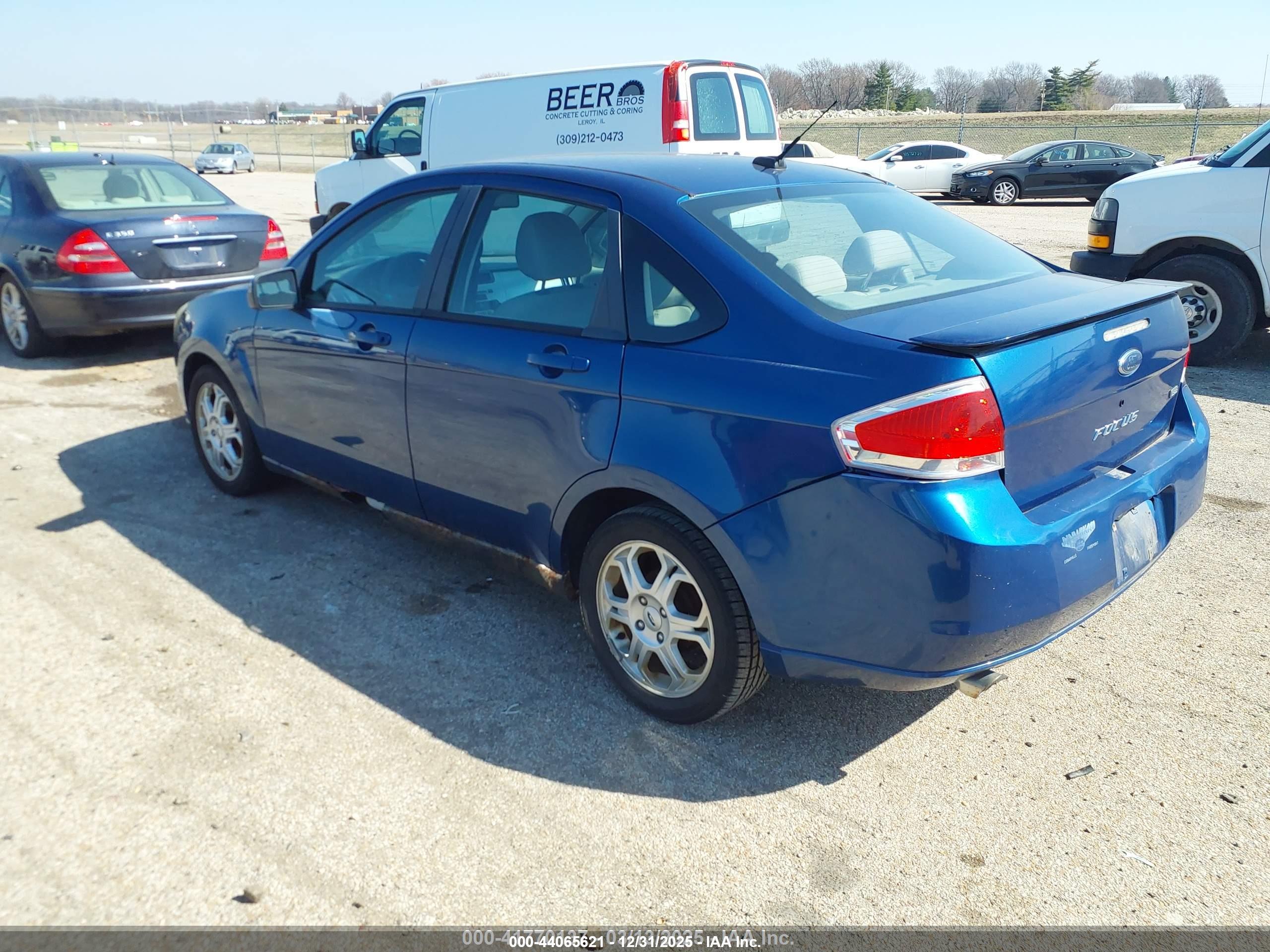 FORD FOCUS image 3