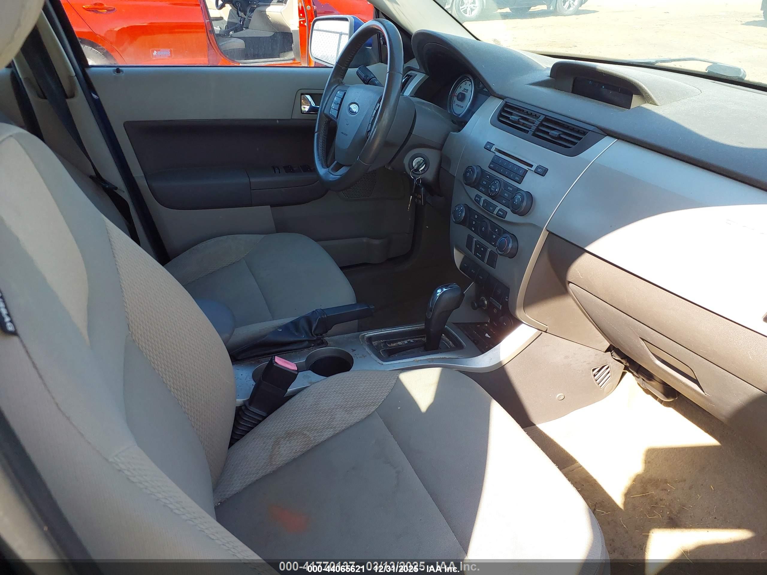 FORD FOCUS image 5