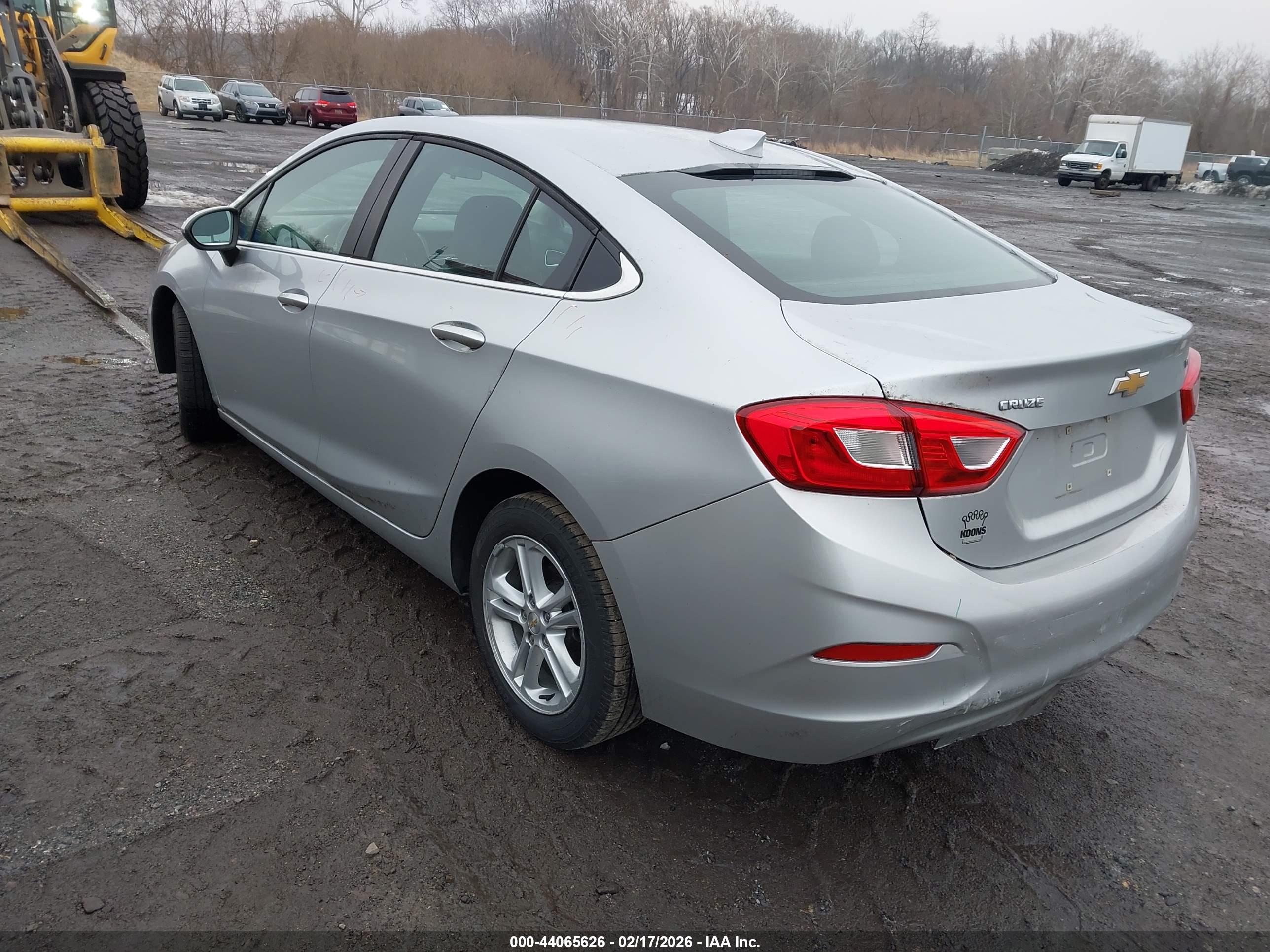 CHEVROLET CRUZE image 3