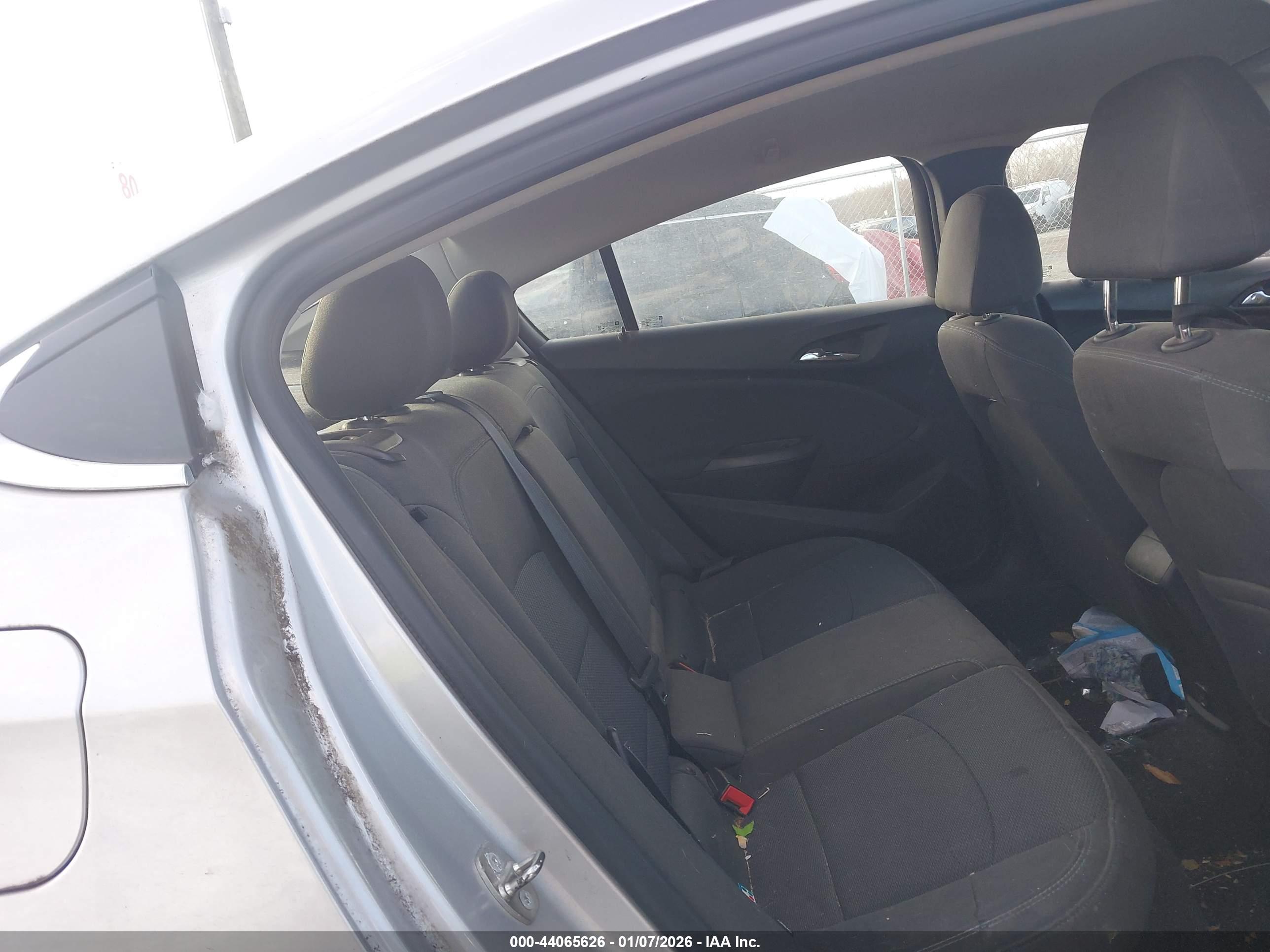CHEVROLET CRUZE image 8