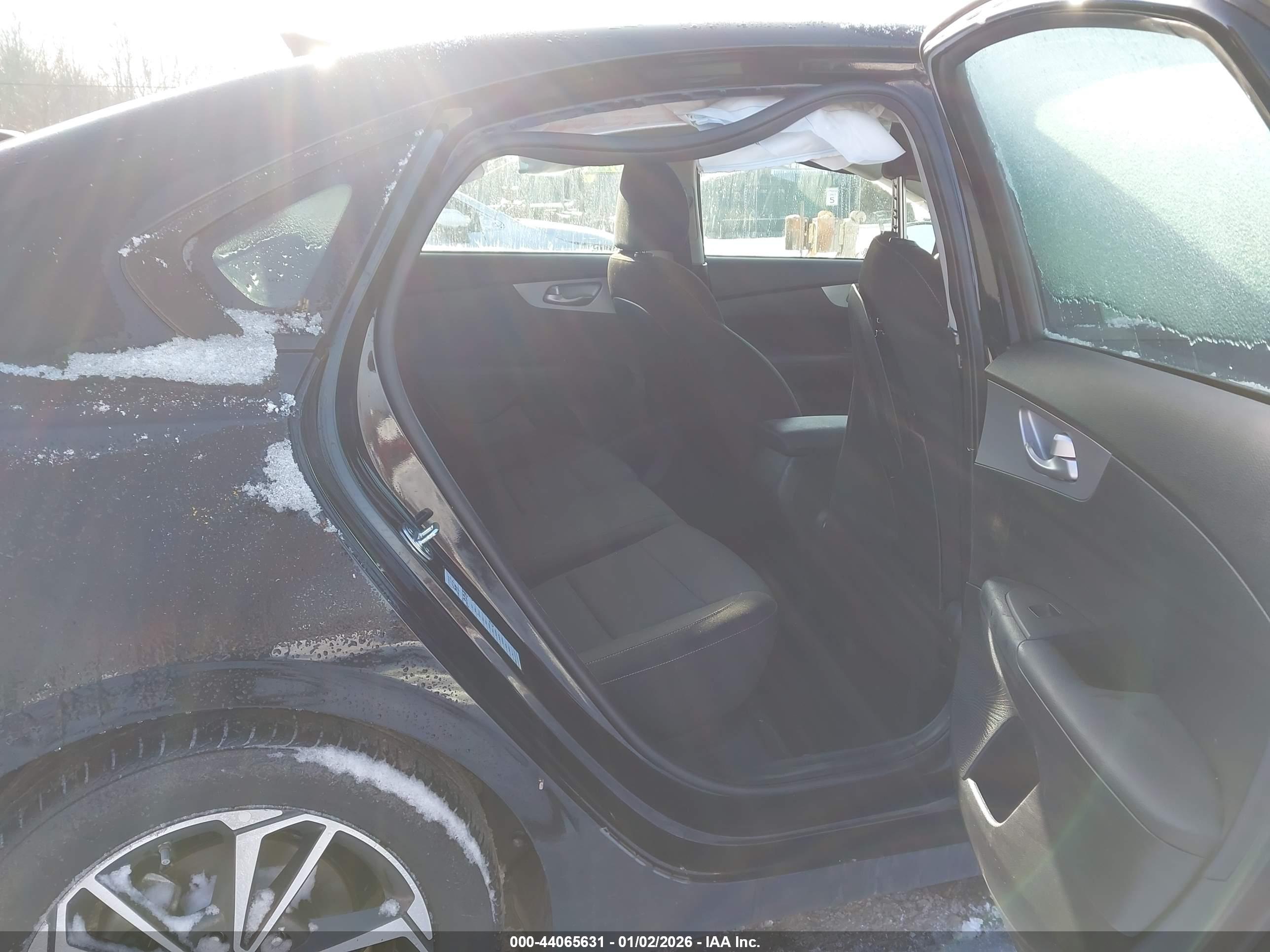 KIA FORTE image 8